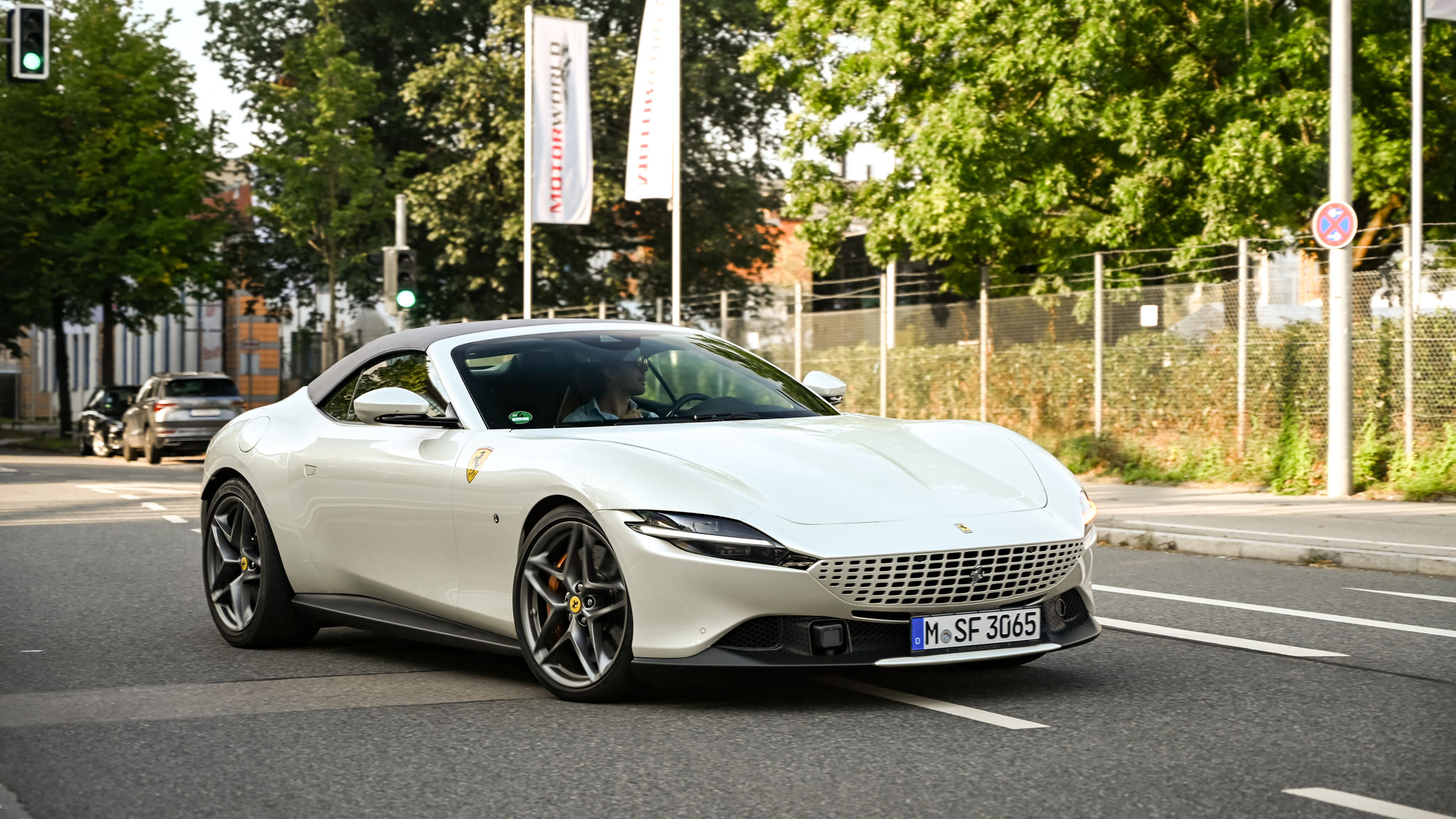Ferrari Roma Spider - M-SF3065