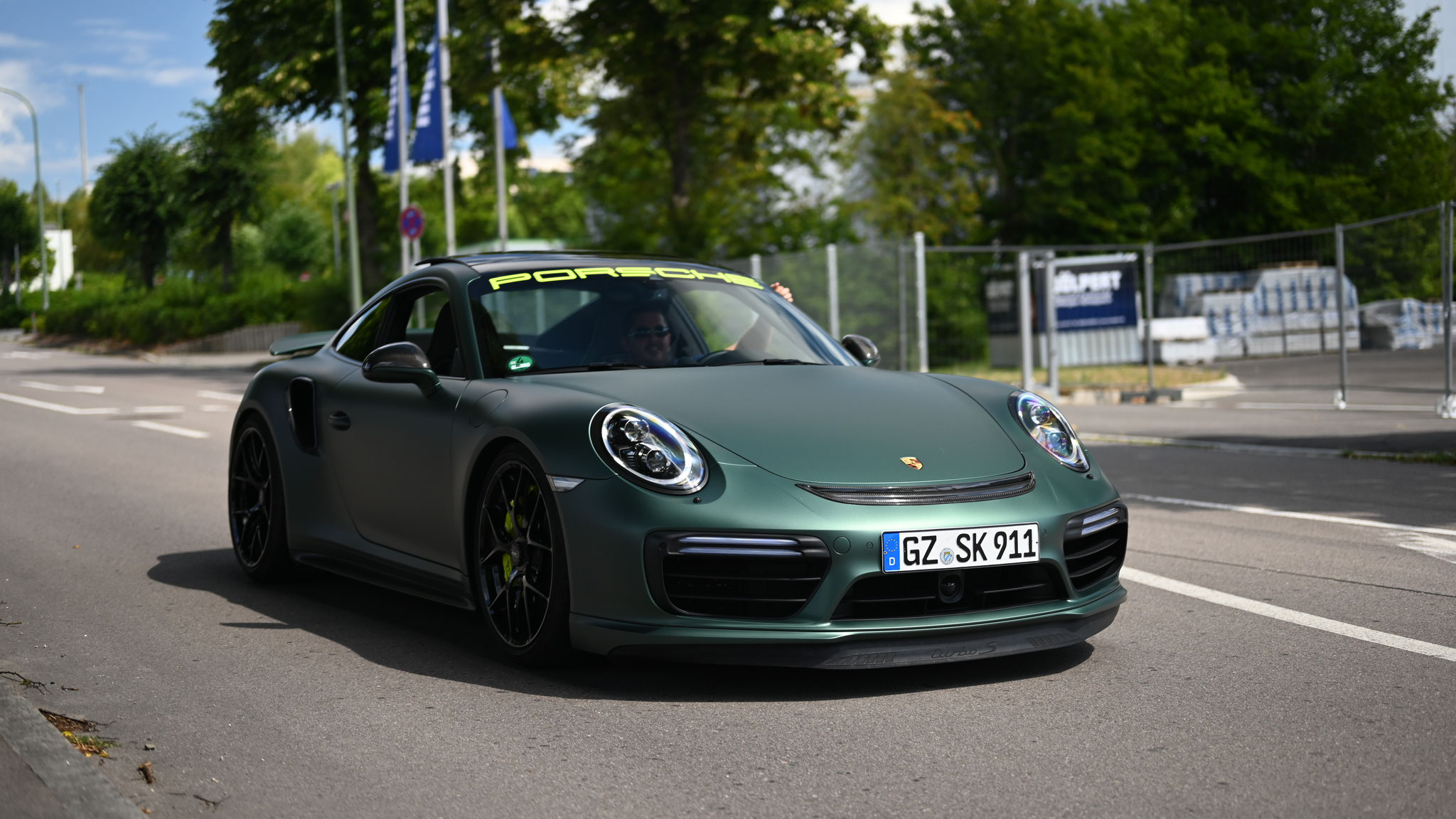 Porsche 911 Turbo S - GZ-SK911