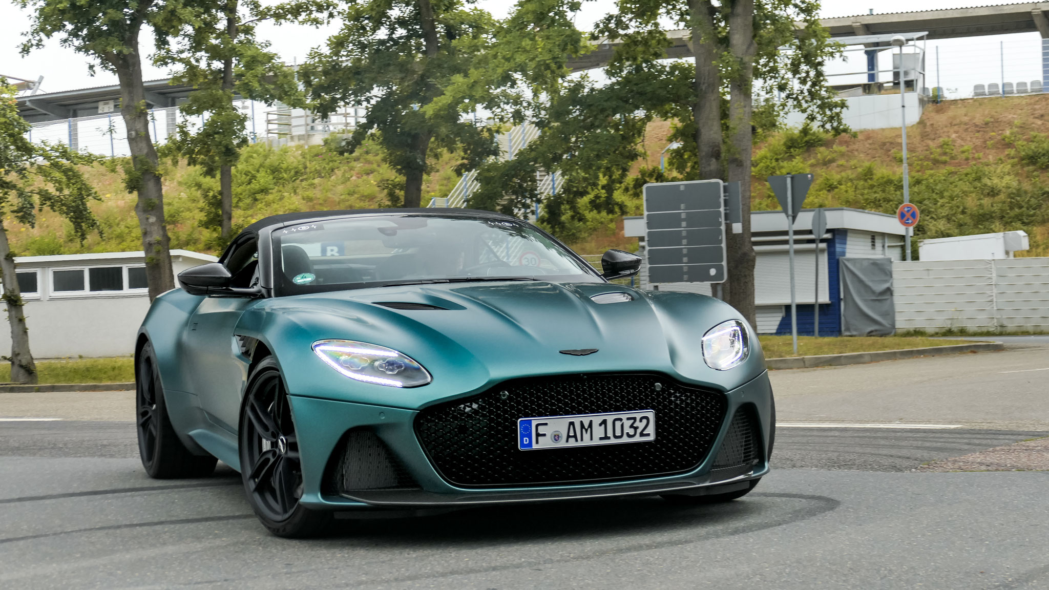 Aston Martin DBS Superleggera Volante - F-AM1032