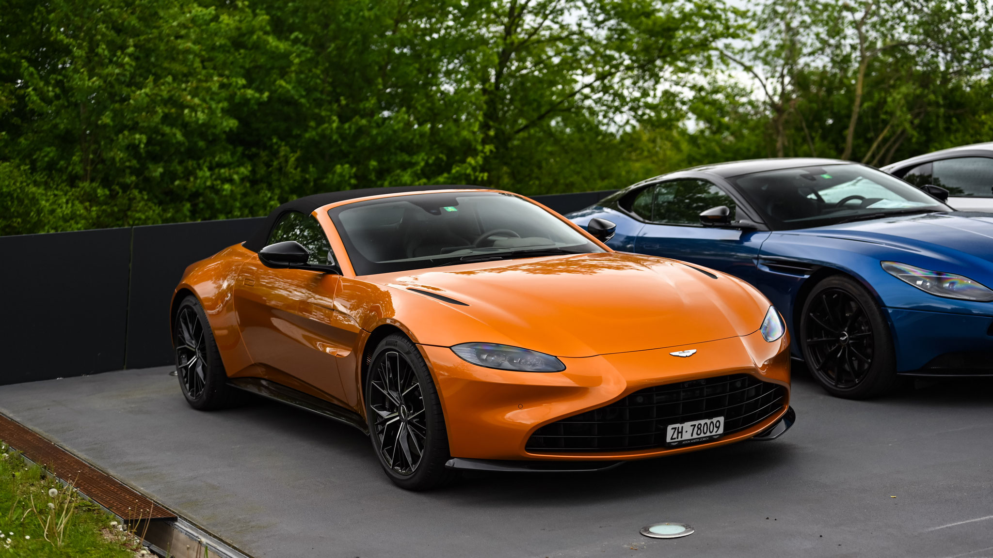 Aston Martin Vantage Volante - ZH78009 (CH)