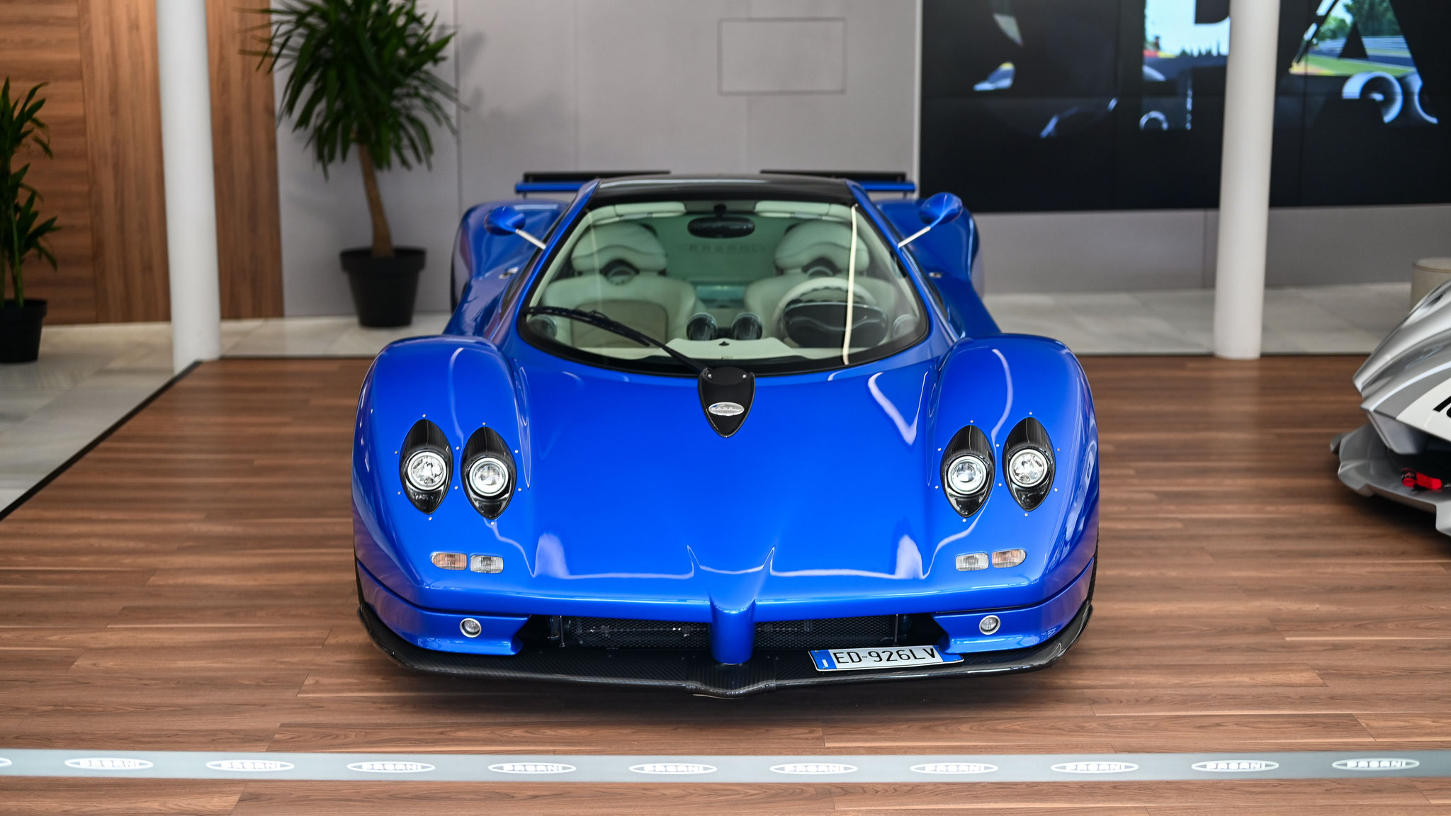 Pagani Zonda S - ED926LV (ITA)