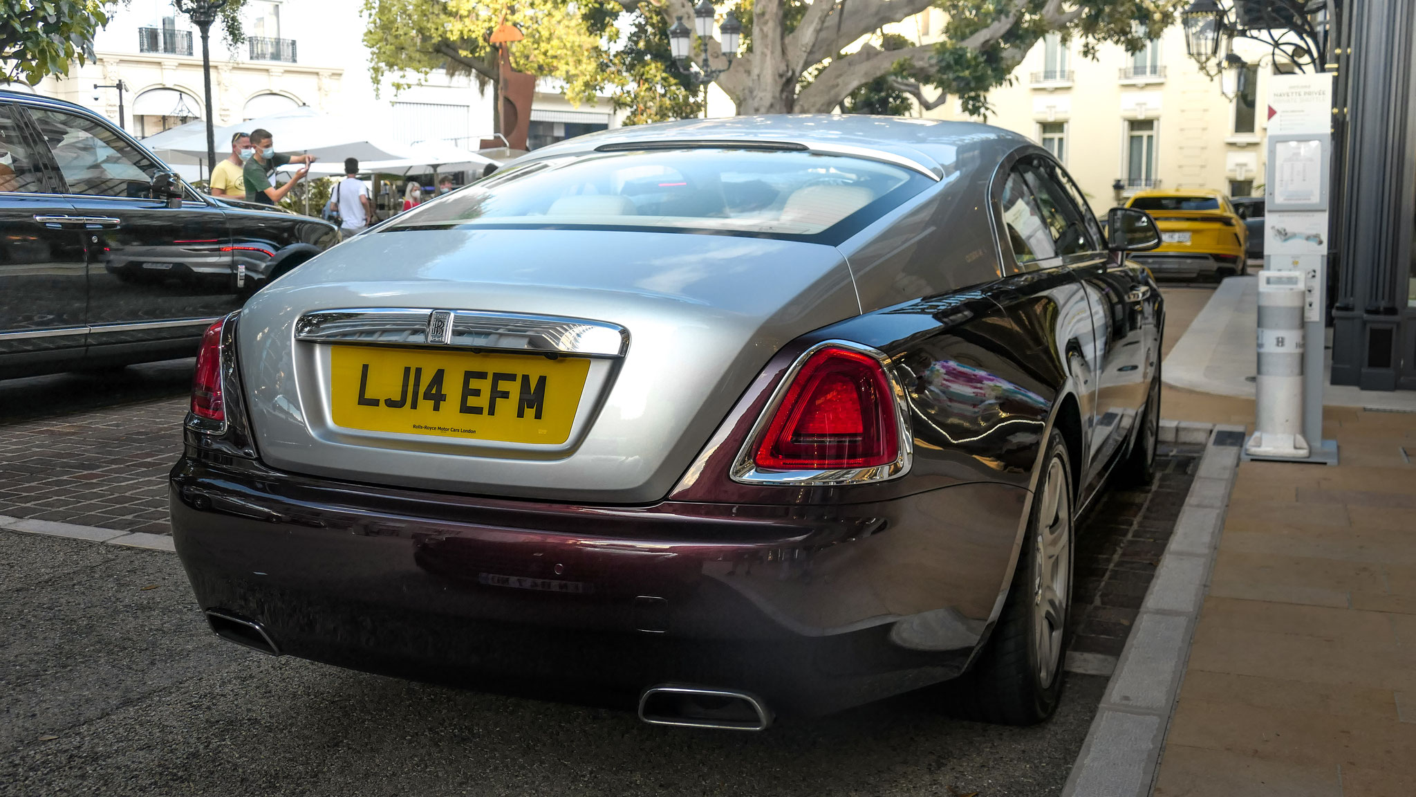 Rolls Royce Wraith - LJ14EFM (GB)