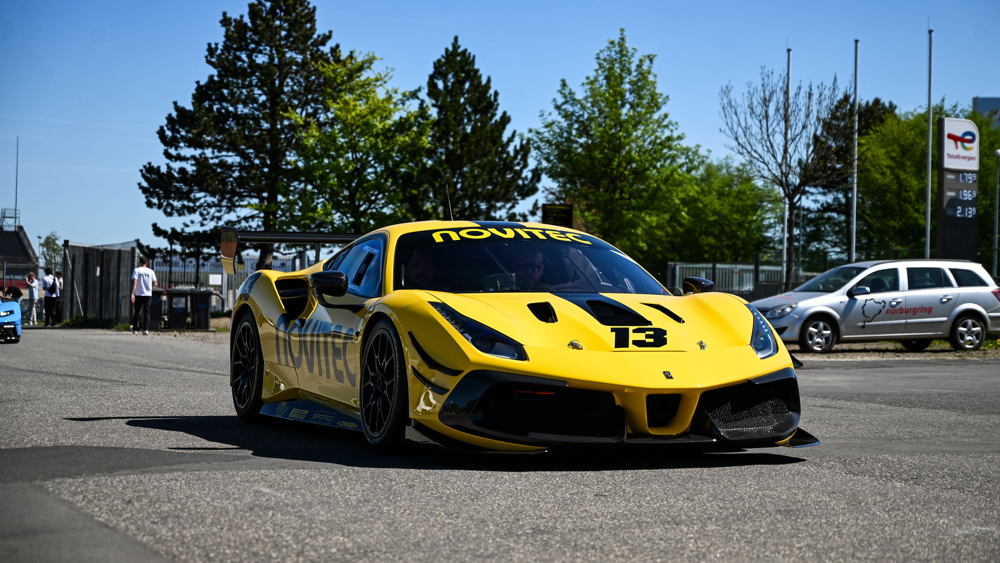Ferrari 488 Challenge Evo