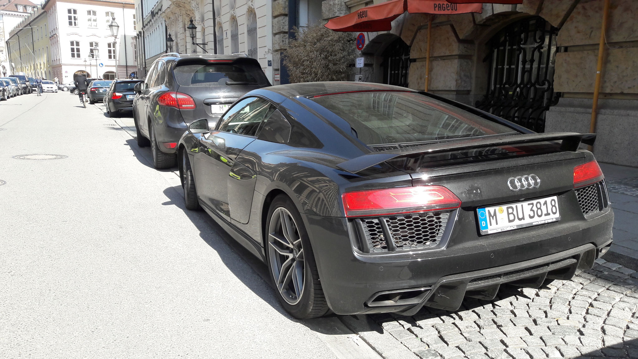 Audi R8 V10 - M-BU3818