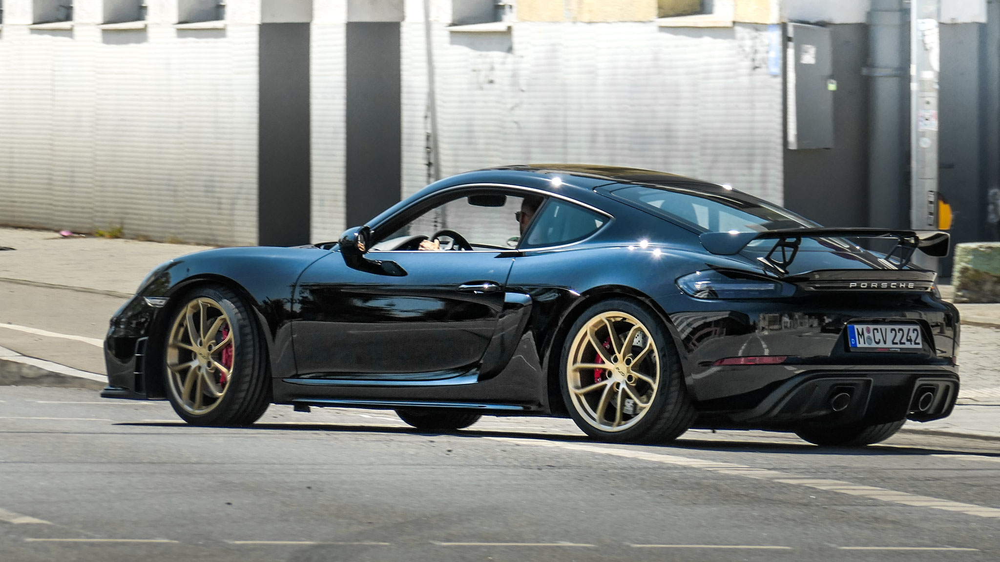 Porsche Cayman GT4 - M-CV2242