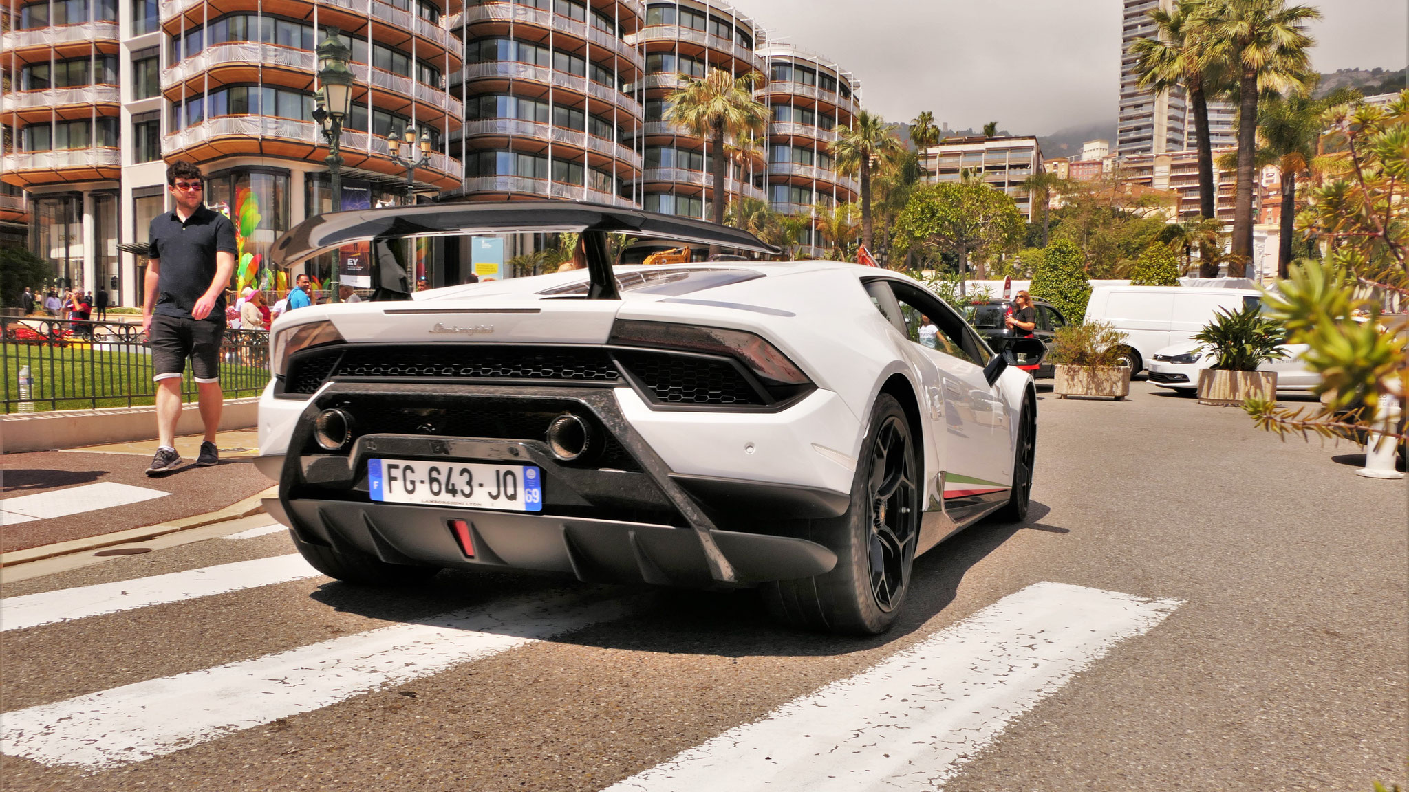 Lamborghini Huracan Performante - FG643JQ-69 (FRA)
