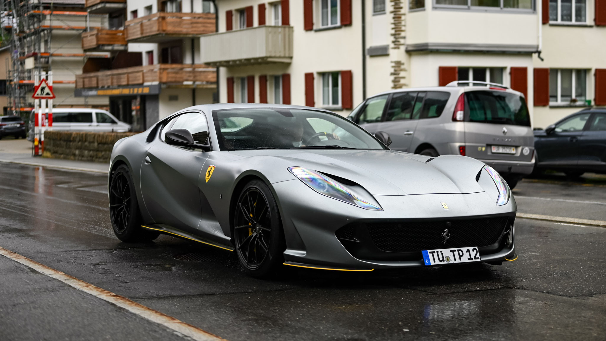 Ferrari 812 Superfast - TÜ-TP12