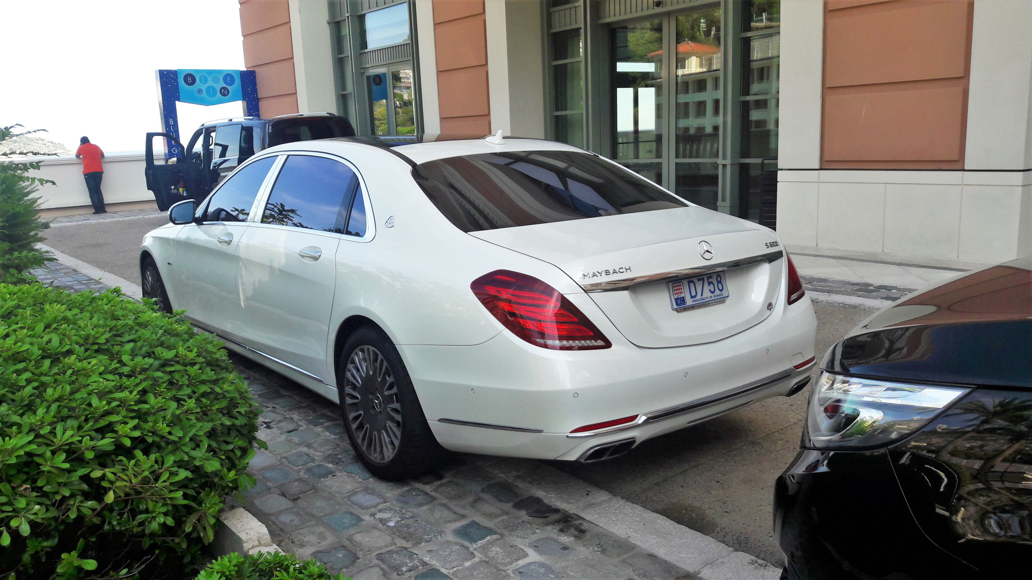 Mercedes Maybach S600 - D758 (MC)