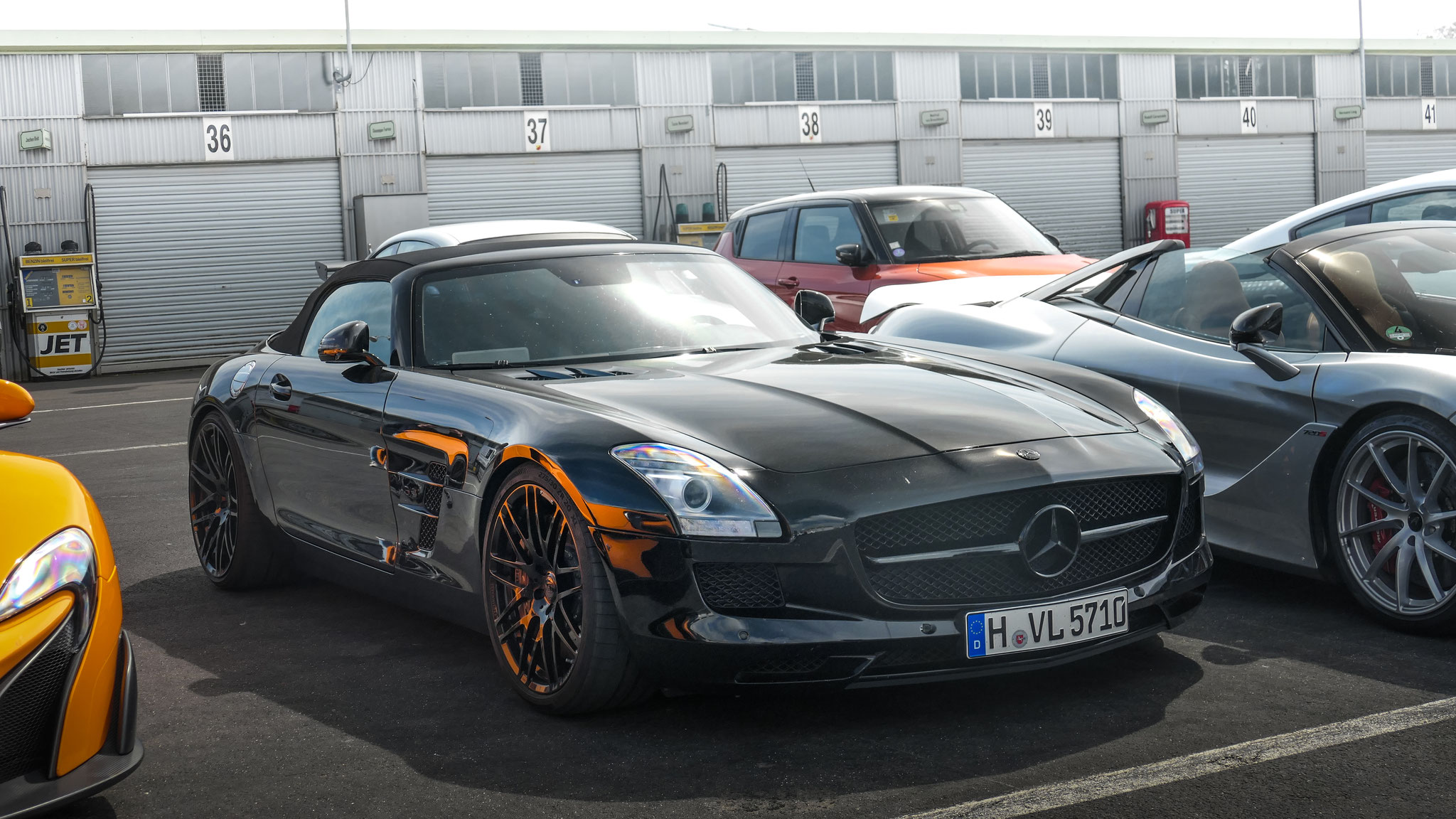 AMG SLS Roadster - H-VL5710