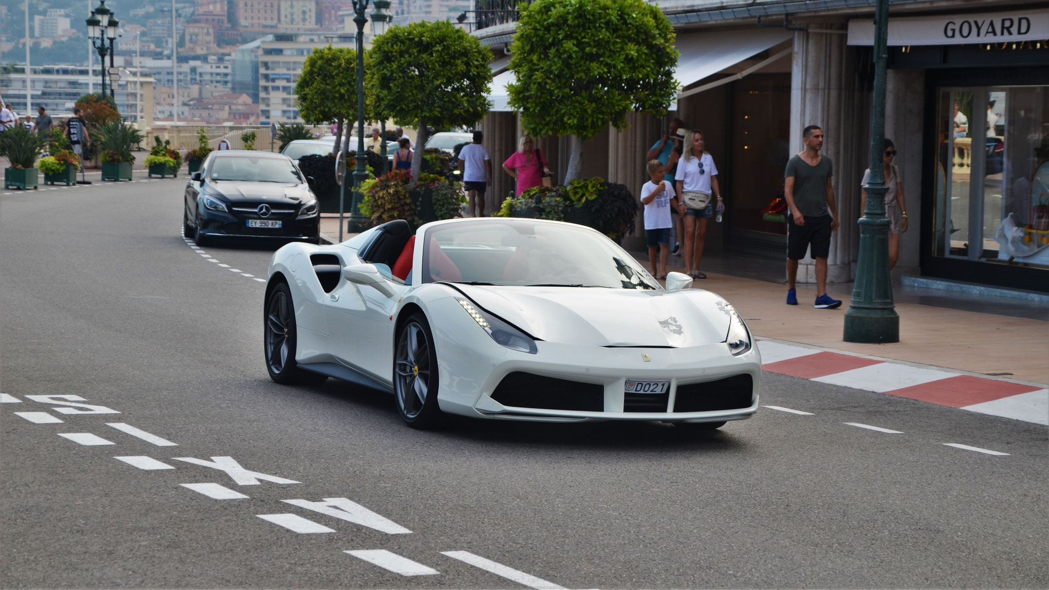 Ferrari 488 Spider - D021 (MC)