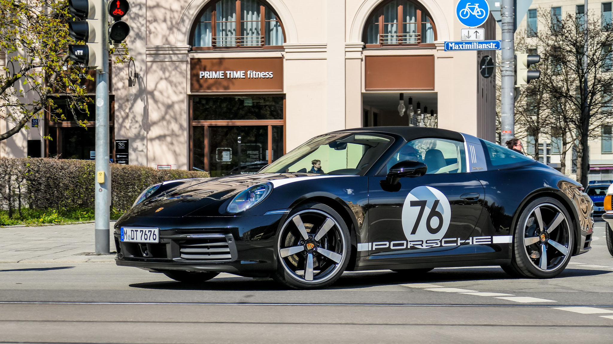 Porsche 992 Targa Heritage - M-DT7676