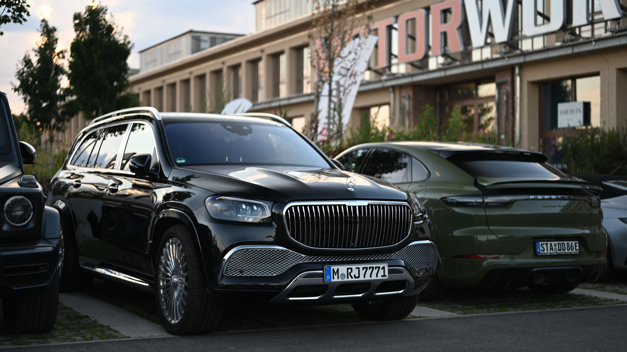 Mercedes-Maybach GLS 600 - M-RJ7771