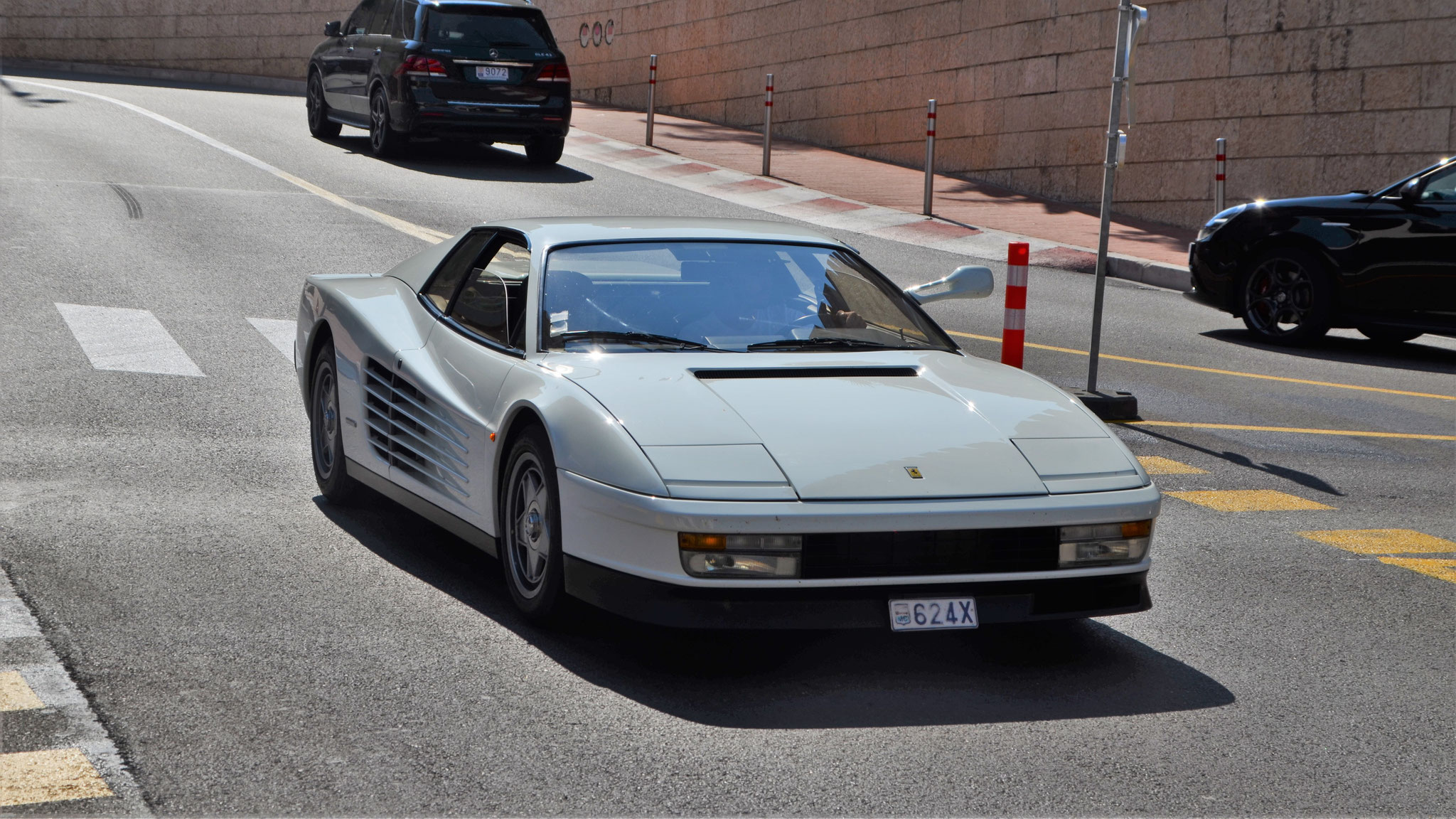 Ferrari testarossa  - 624X (MC)