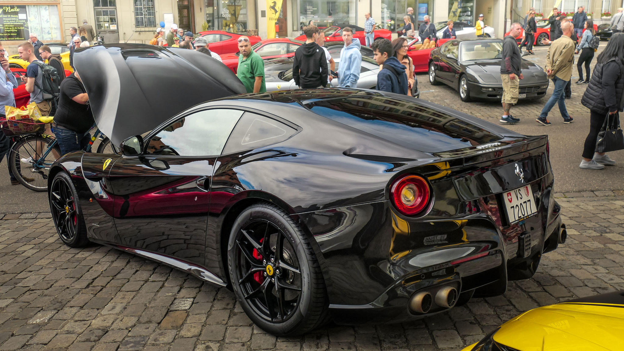 Ferrari F12 Berlinetta - VS72077 (CH)