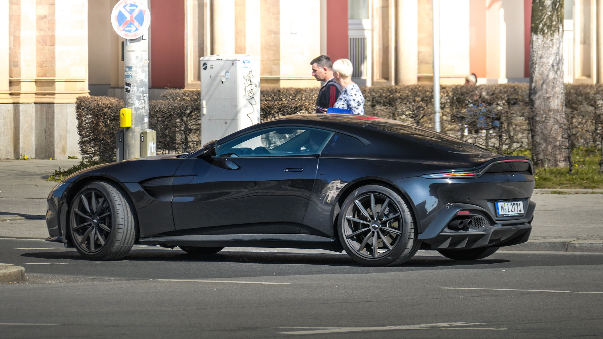 Aston Martin Vantage - M-I2771