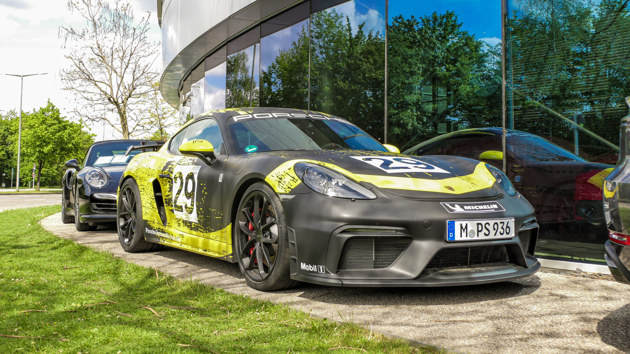 Porsche Cayman GT4 - M-PS936