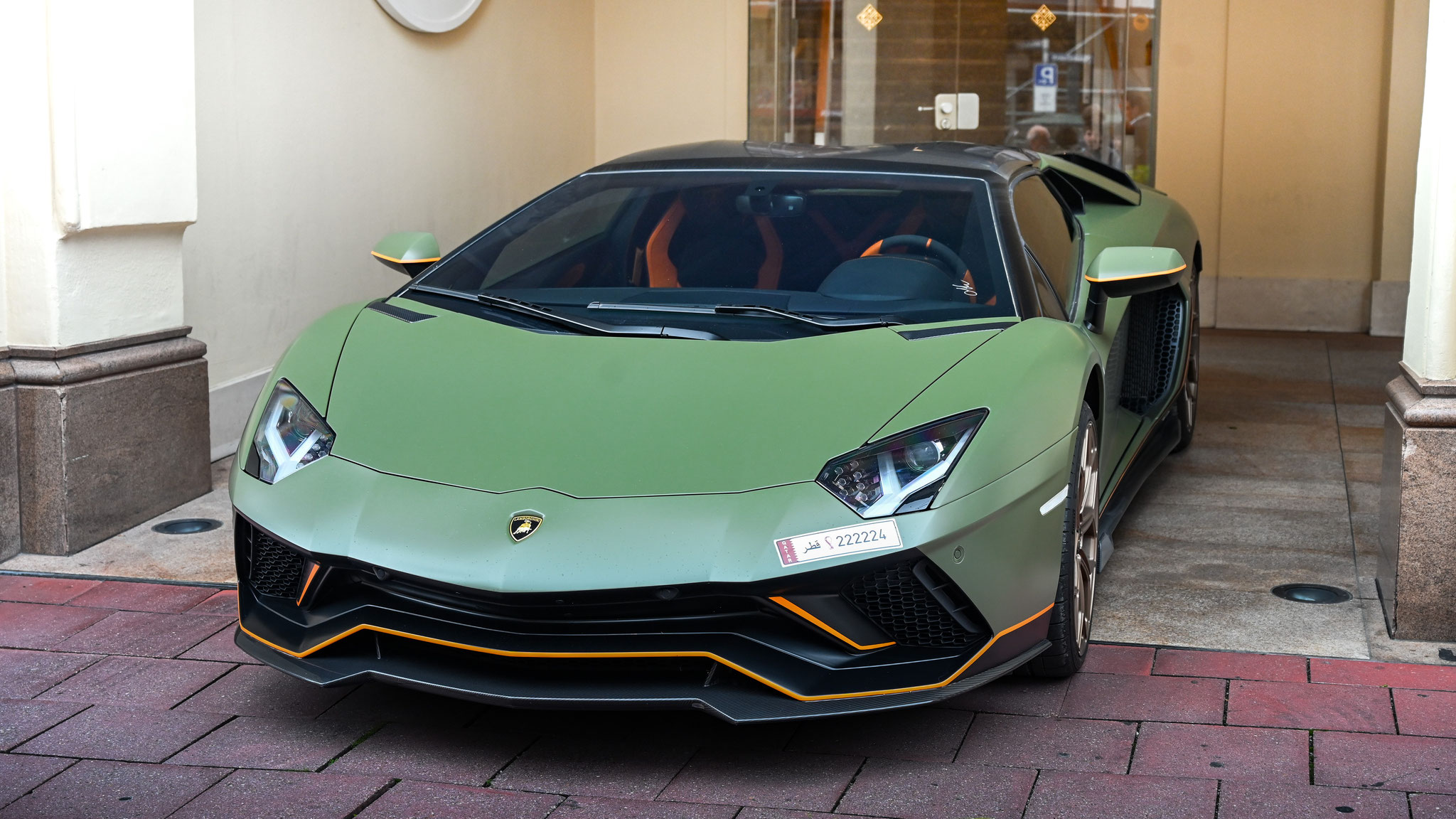 Lamborghini Aventador Ultimae Roadster - 222224 (QAT)