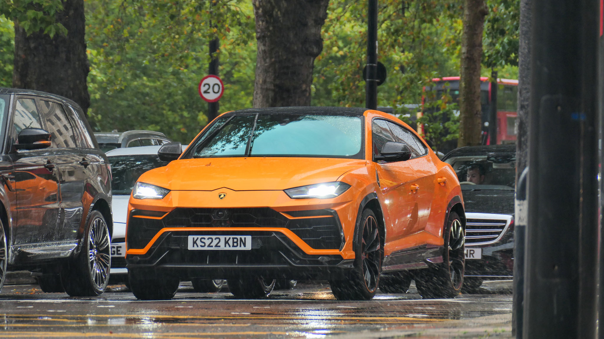 Lamborghini Urus - KS22KBN (GB)