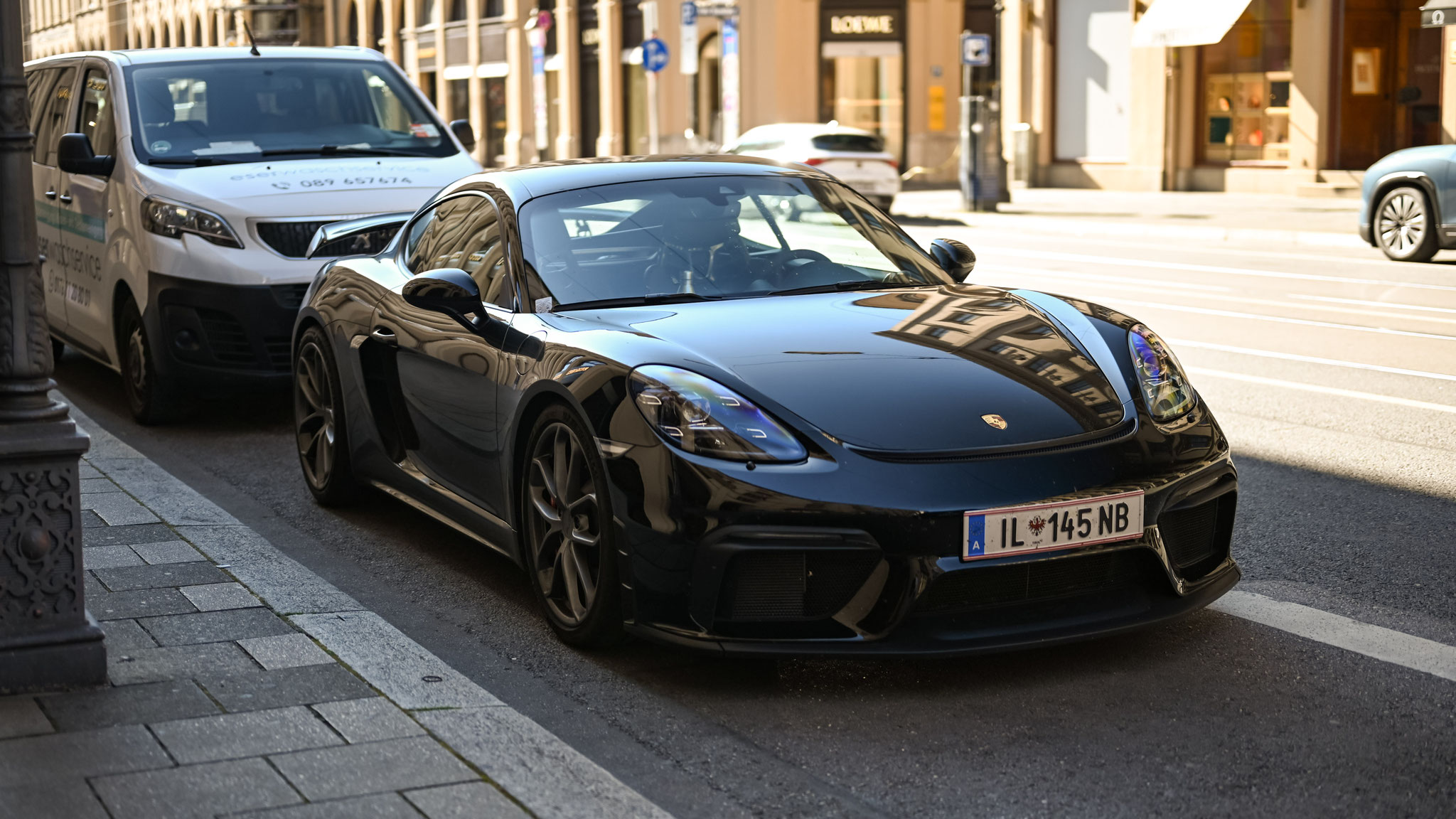 Porsche Cayman GT4 - IL-145NB (AUT)