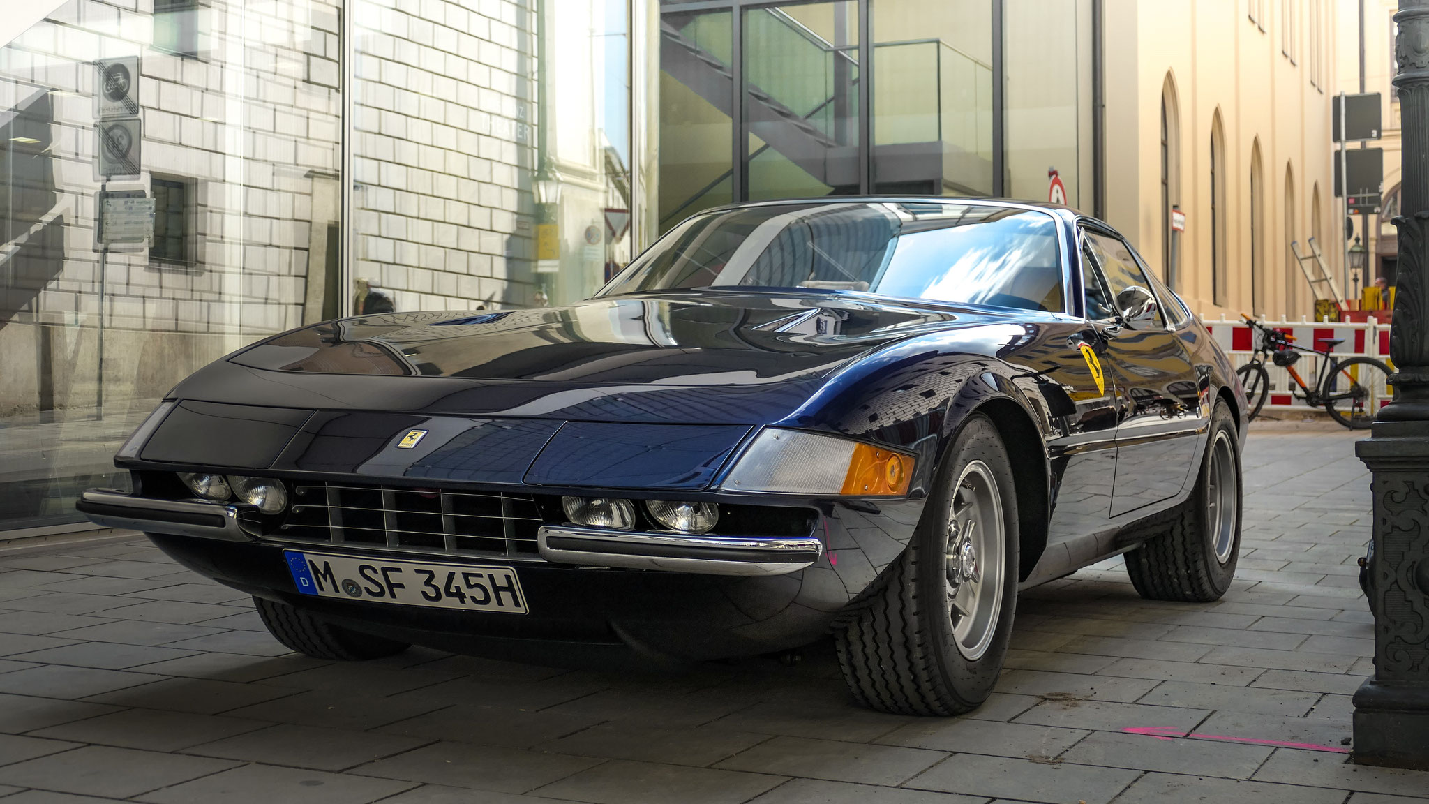 Ferrari 365 GTB/4 Daytona - M-SF345H