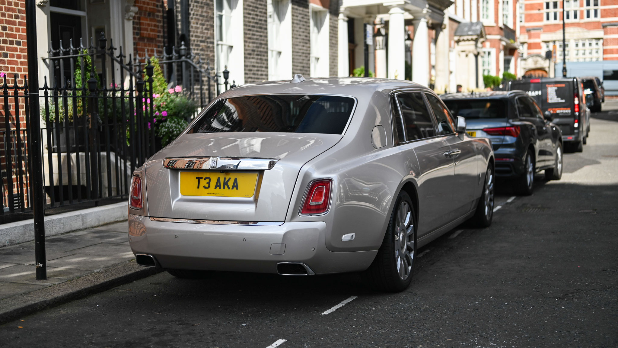 Rolls Royce Phantom - T3AKA (GB)