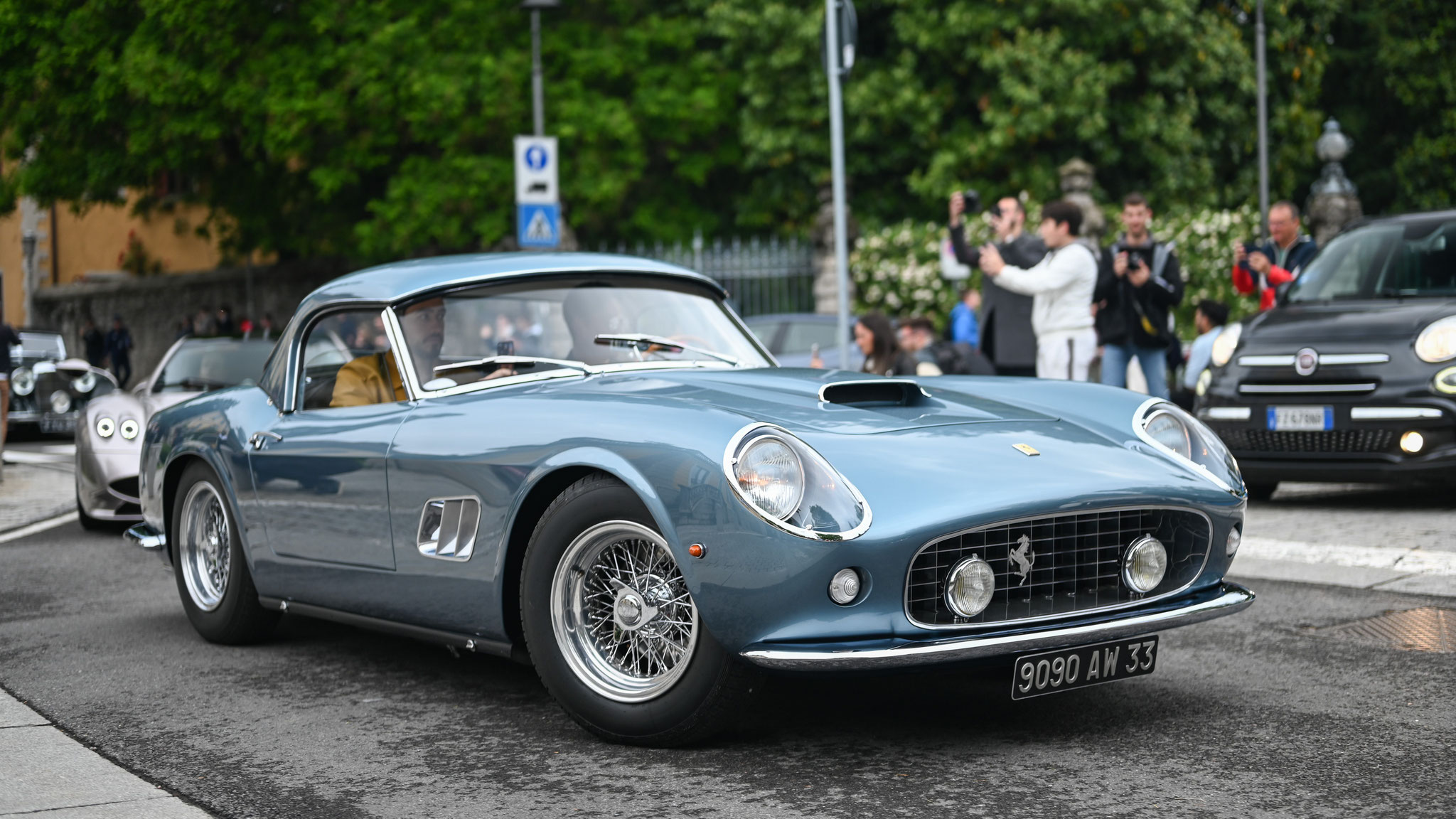 Ferrari 250 GT California Spyder - 9090AW33 (FRA)