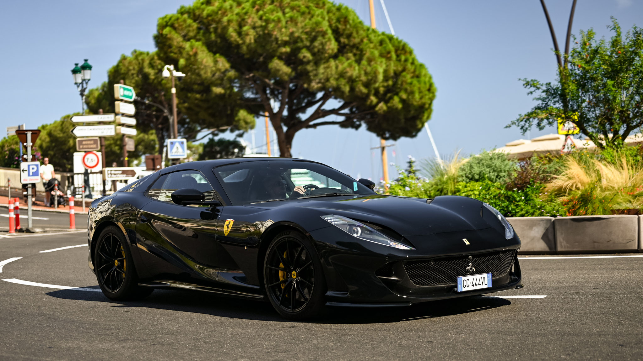 Ferrari 812 GTS - GG444VL (ITA)