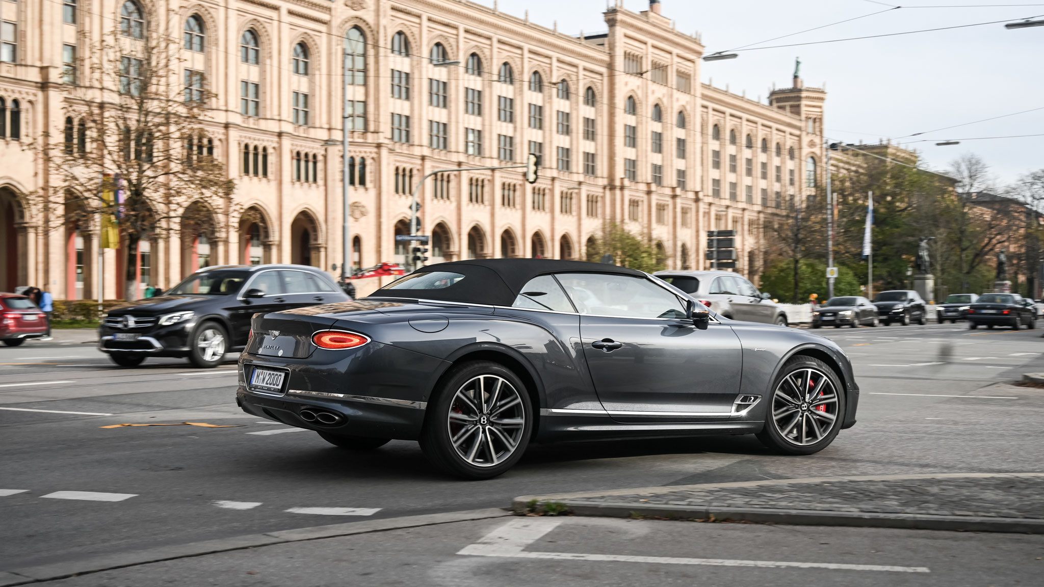 Bentley Continental GTC - M-W2000