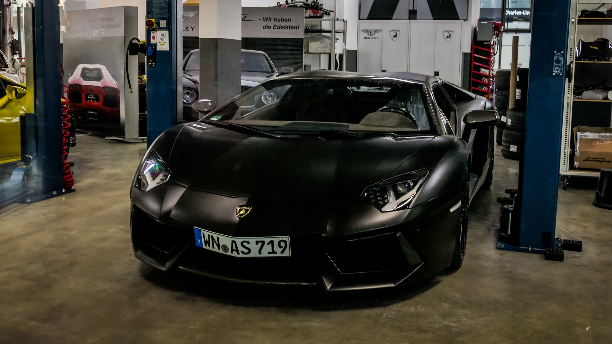 Lamborghini Aventador LP700-4 - WN-AS719