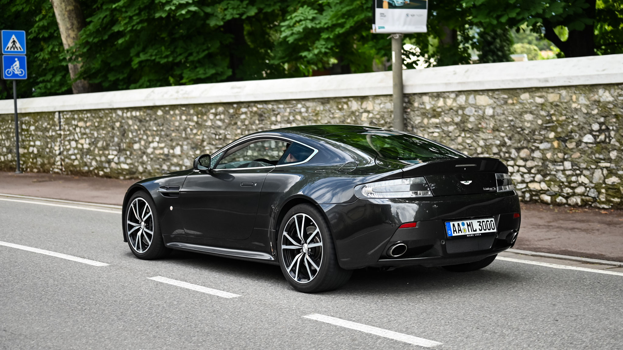Aston Martin Vantage V8 - AA-ML3000