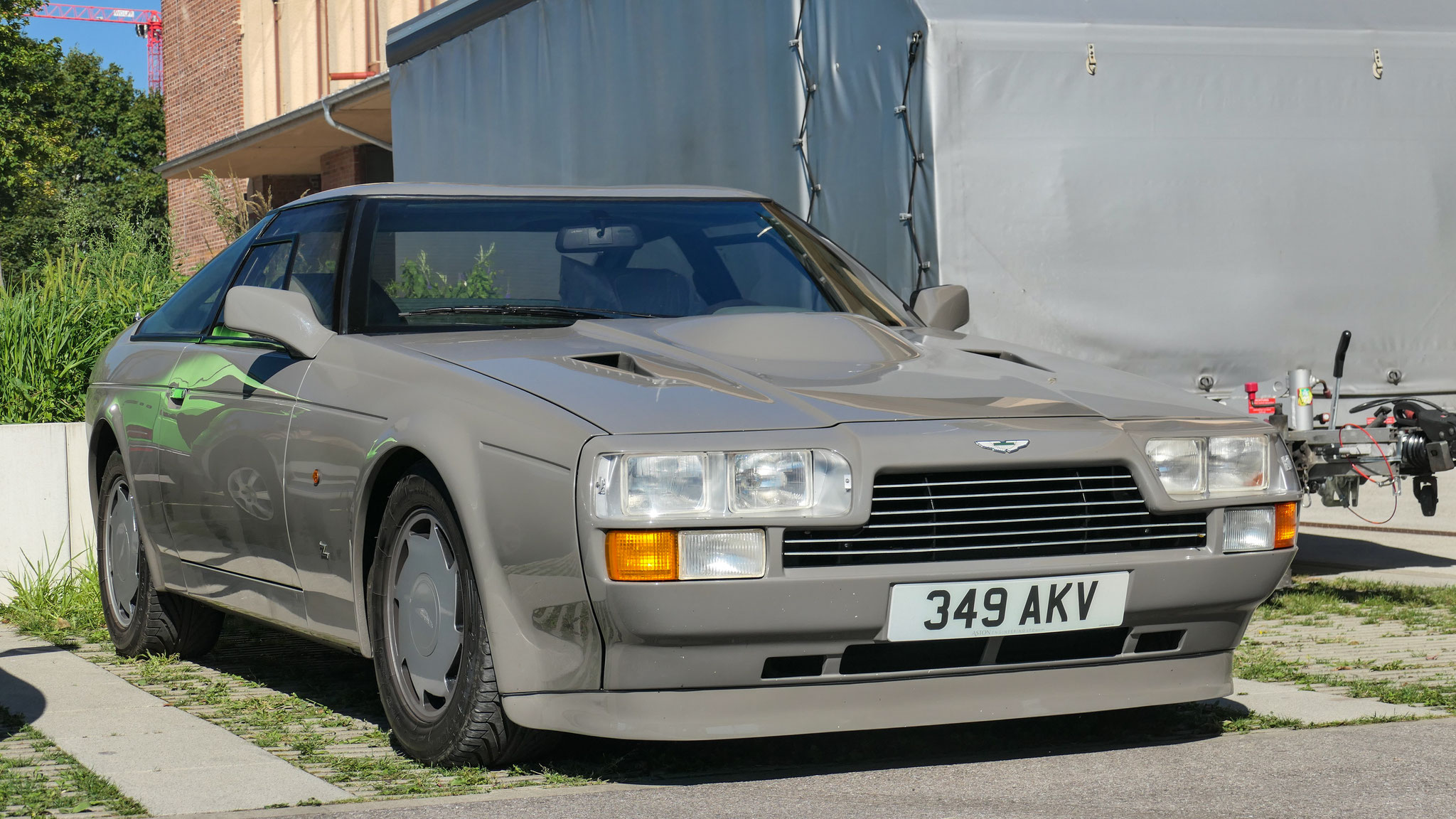 Aston Martin V8 Zagato - 349AKV (GB)