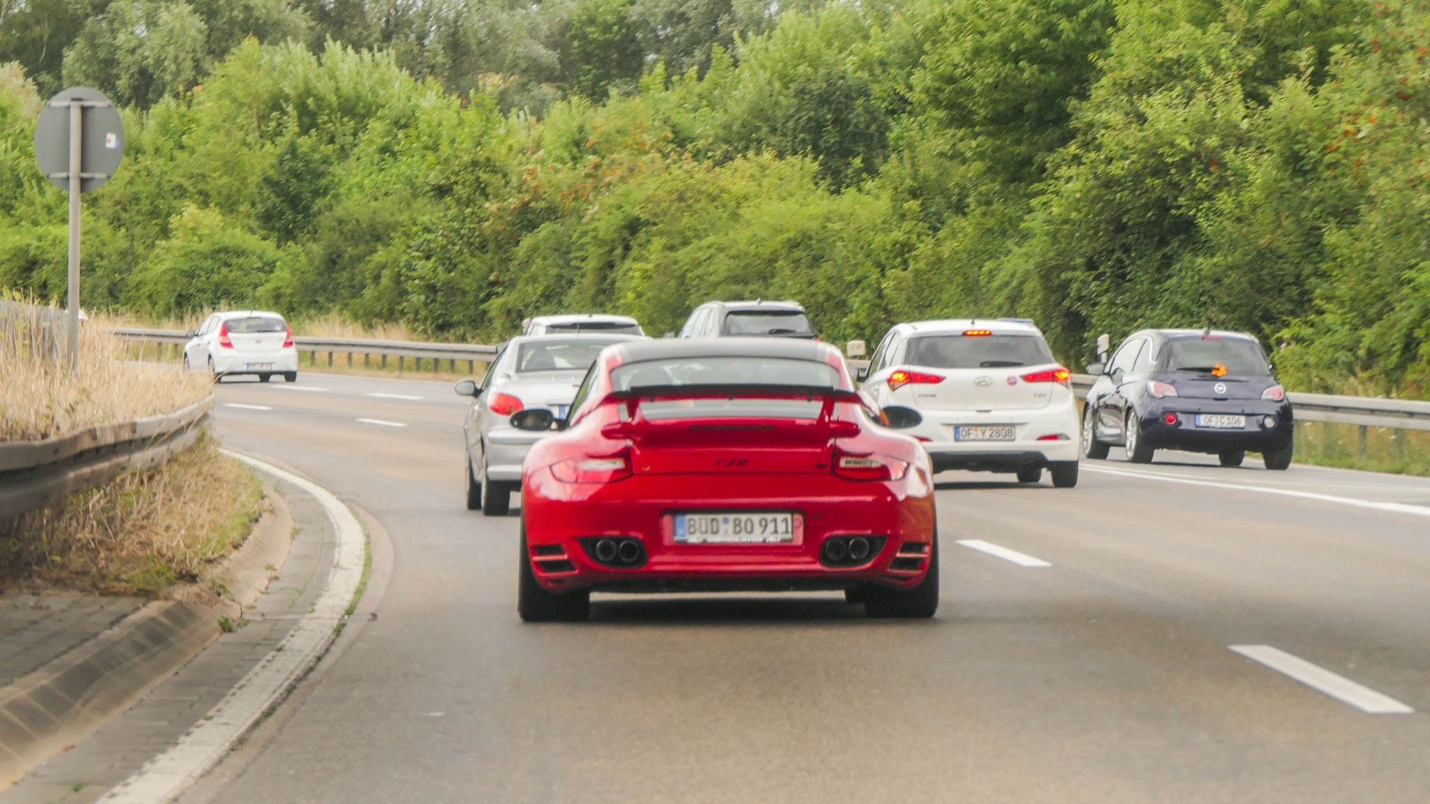 RUF 997 T2R - BÜD-BO911