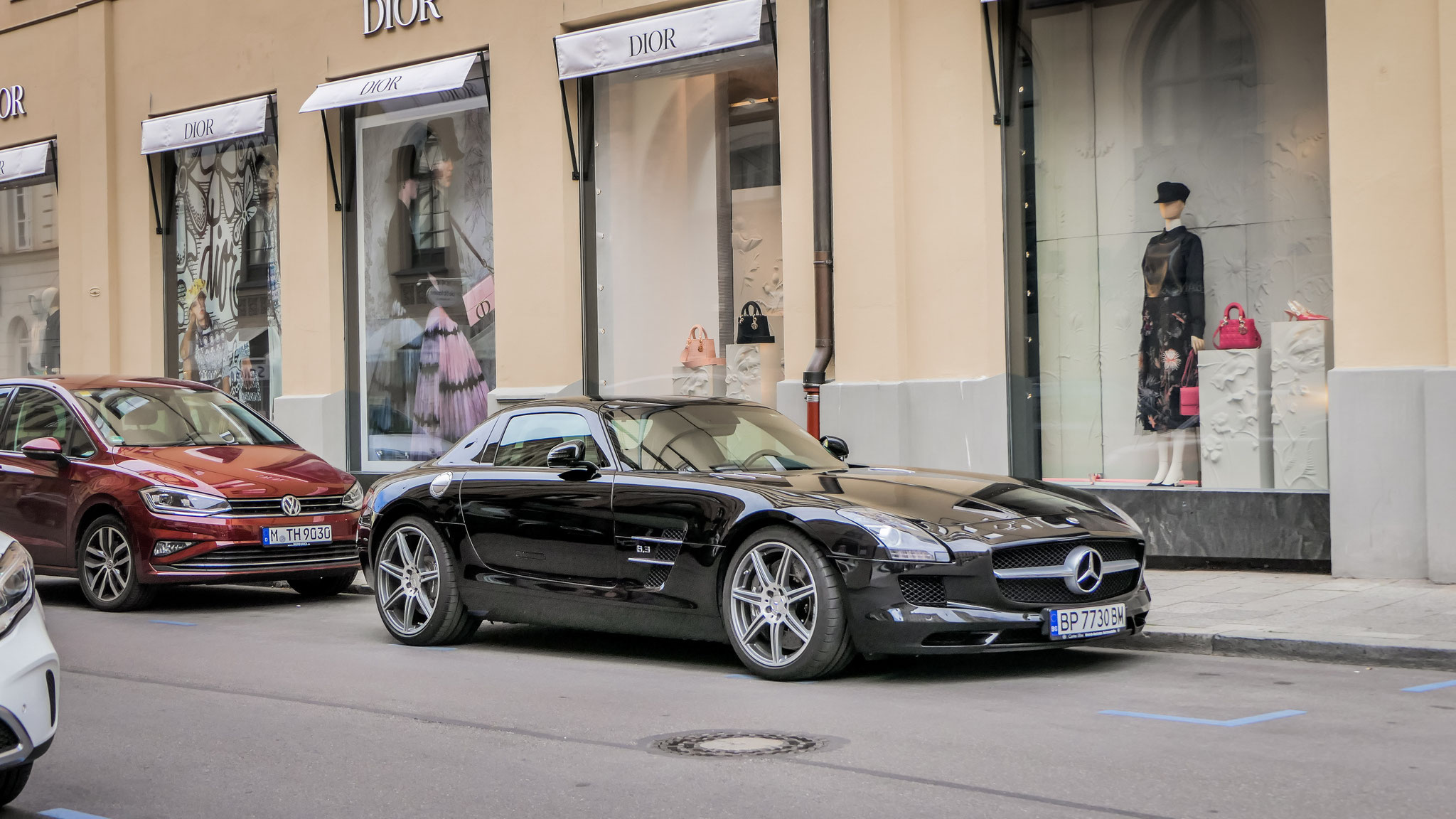 AMG SLS - BP7730BM (BG)