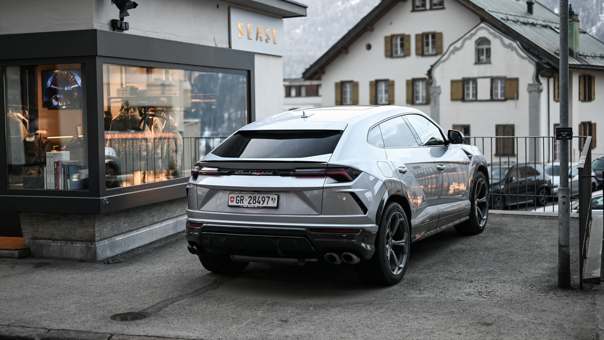 Lamborghini Urus - GR28497 (CH)