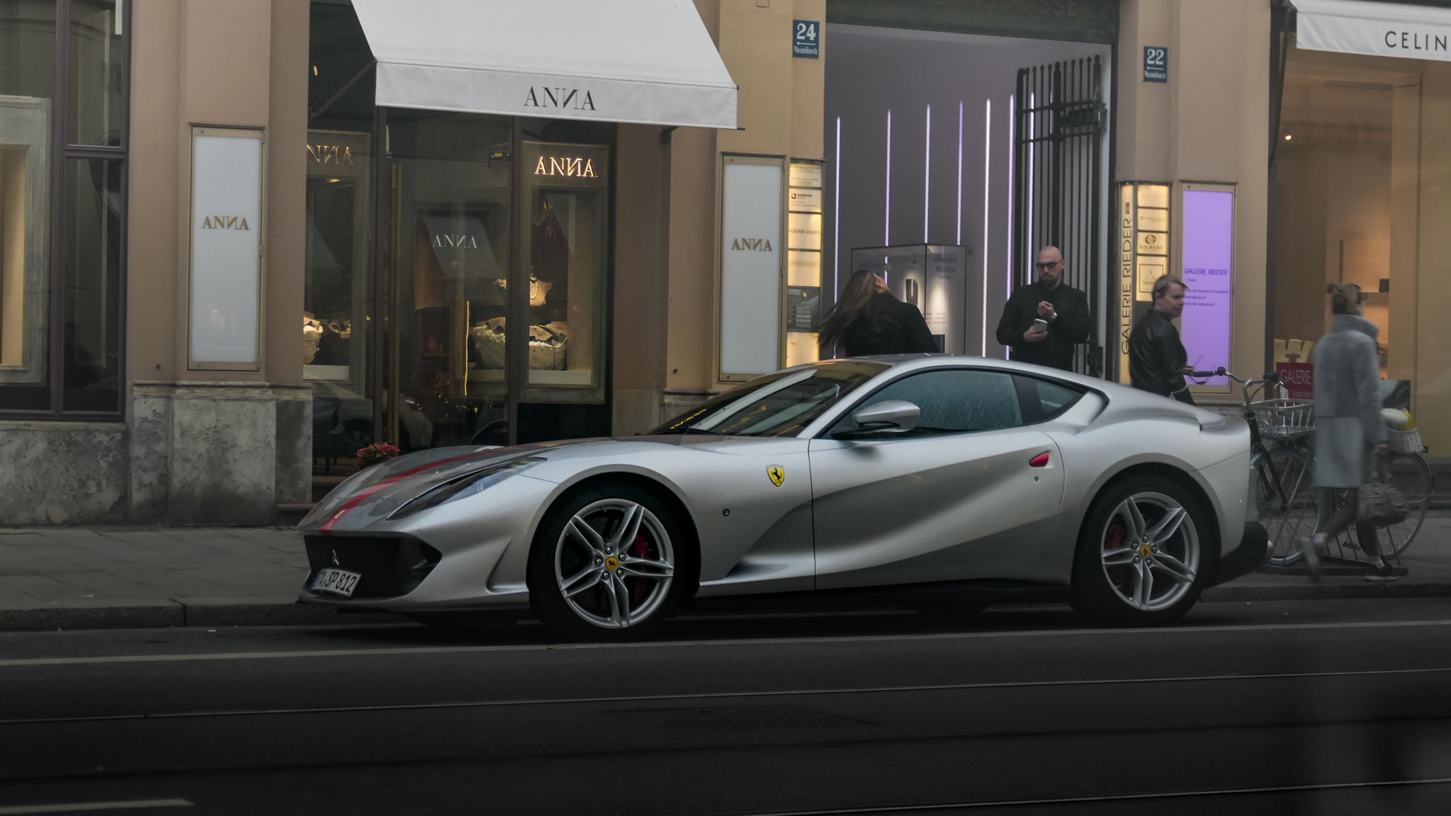Ferrari 812 Superfast - STA-SP812