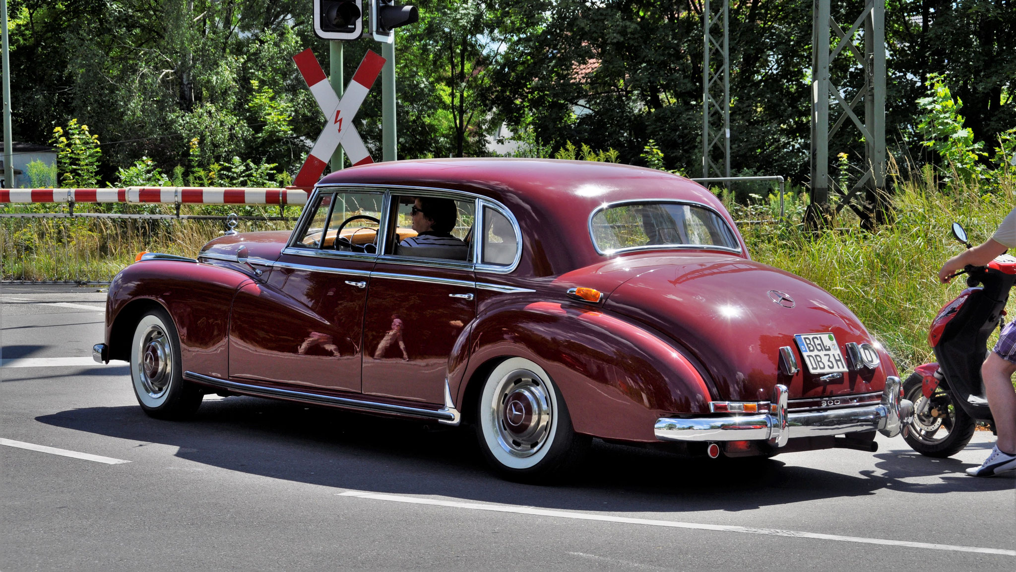 Mercedes 300 Adenauer - BGL-DB3H