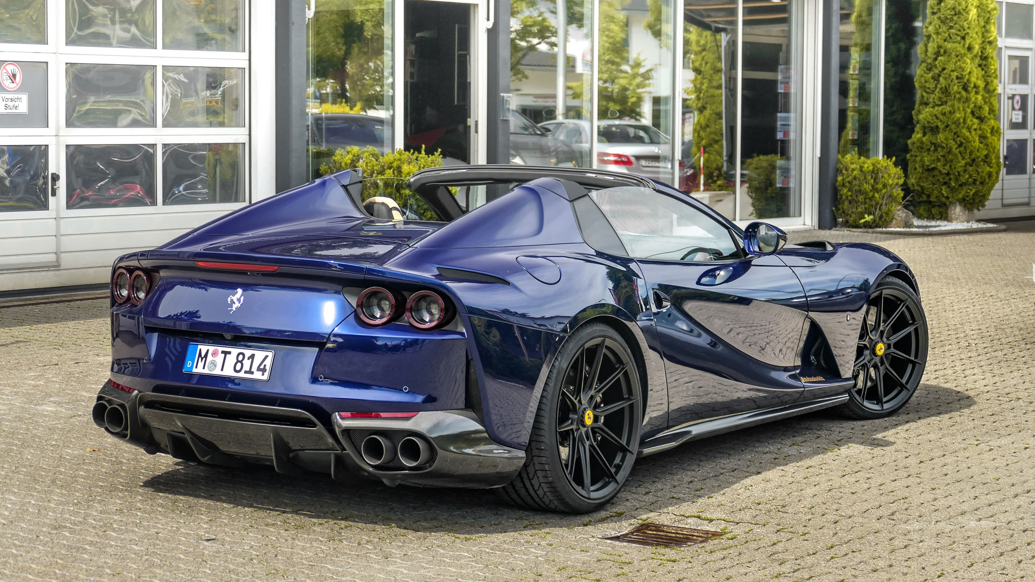 Ferrari 812 GTS - M-T814