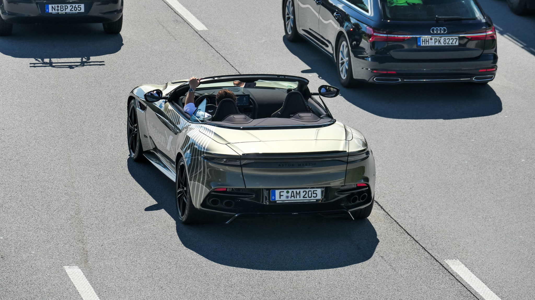 Aston Martin DBS Superleggera Volante - F-AM205