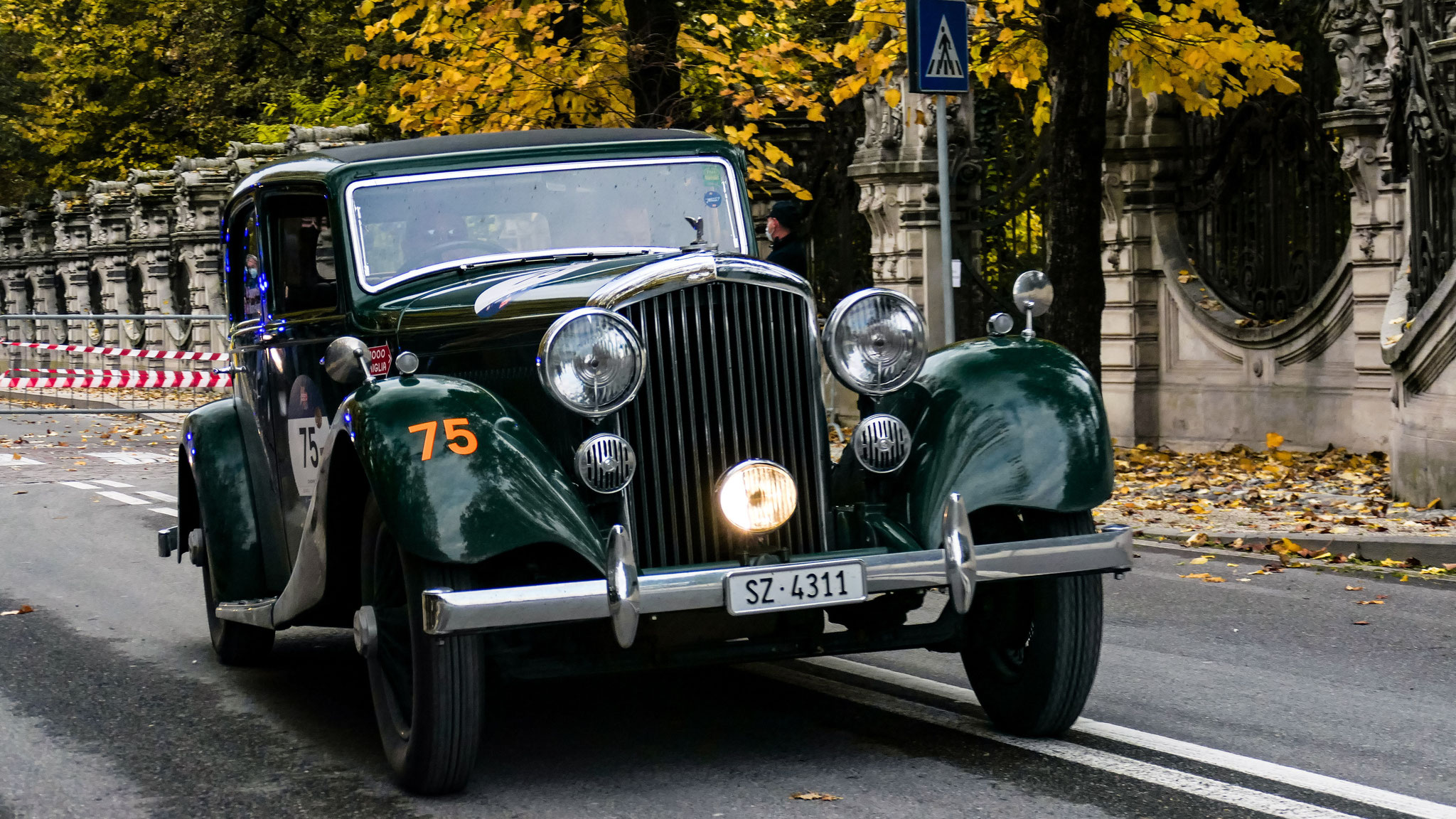 Bentley 3 1/2 Litre - SZ4311 (CH)