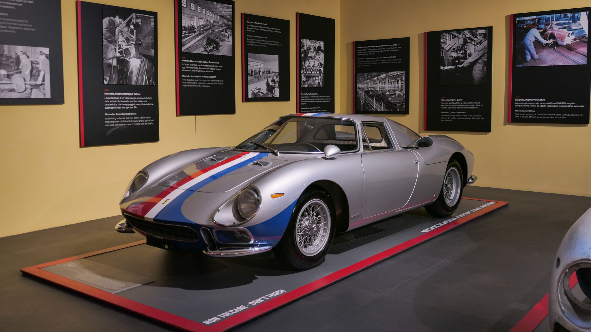 Ferrari 250 LM (Ferrari Museum)