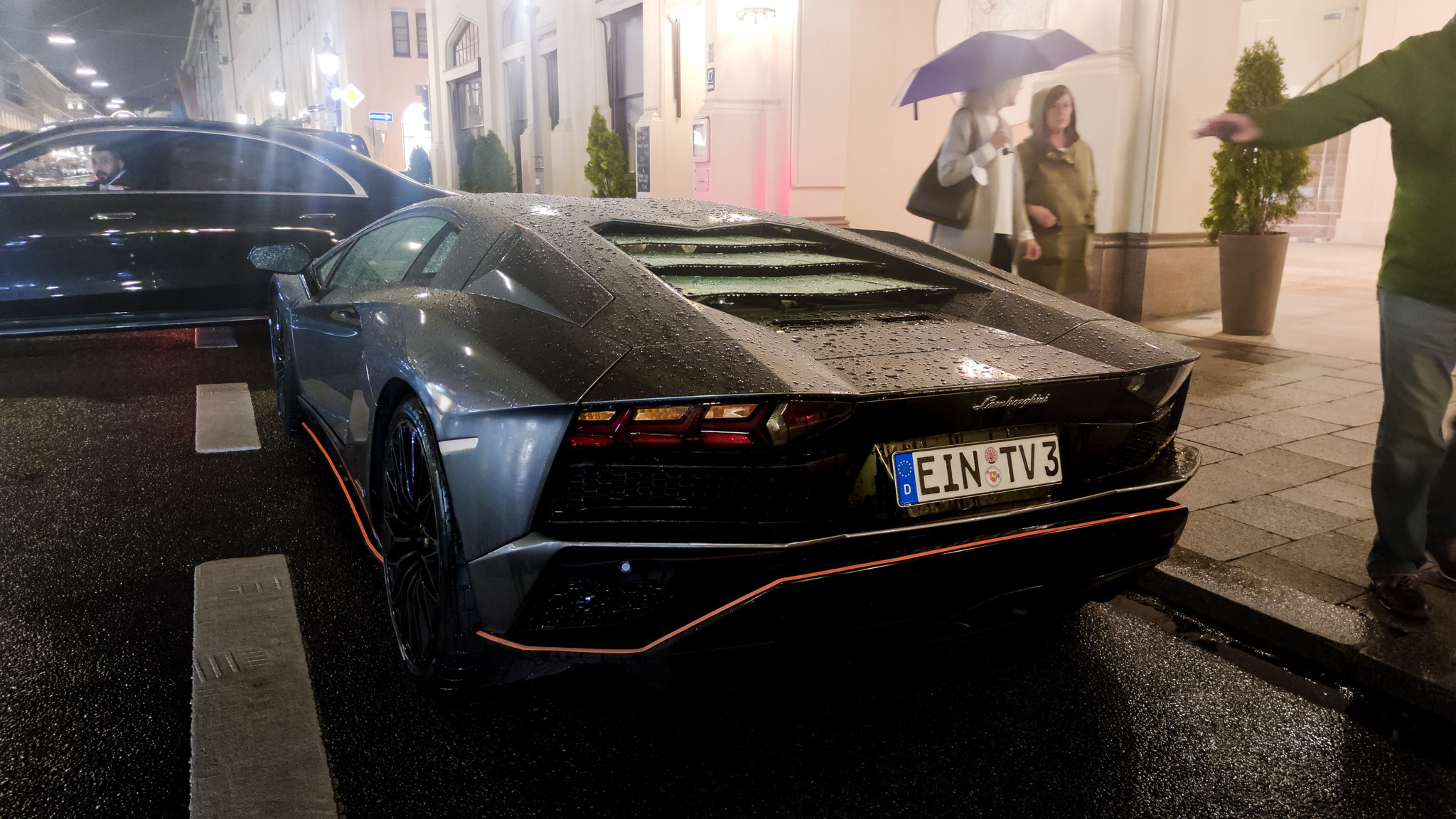 Lamborghini Aventador S - EIN-TV3