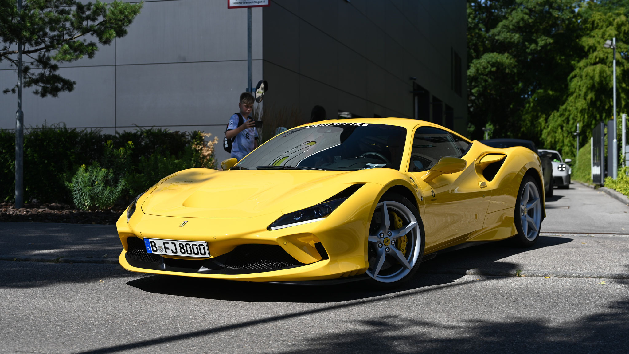 Ferrari F8 Tributo - B-FJ8000