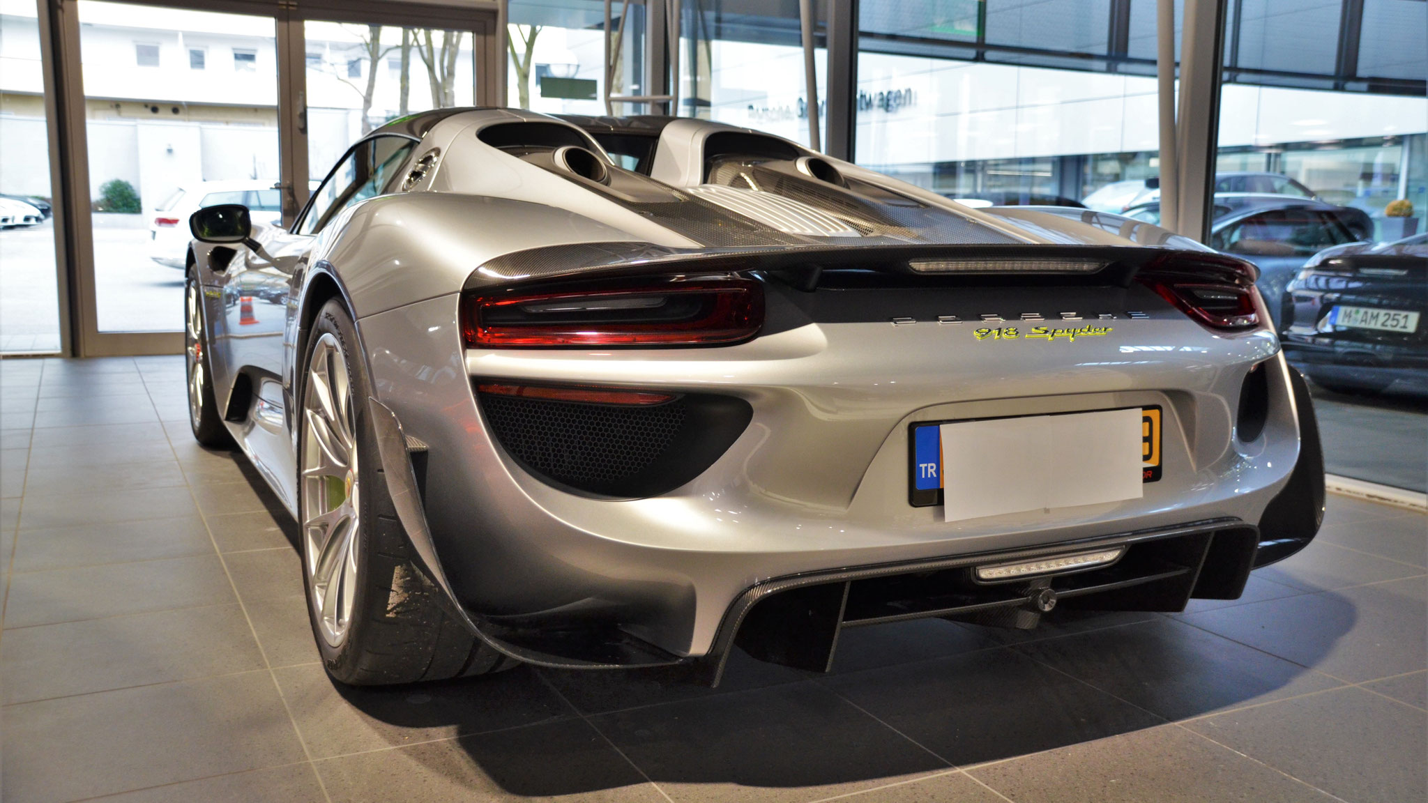 Porsche 918 Spyder - 34G9249 (TR)