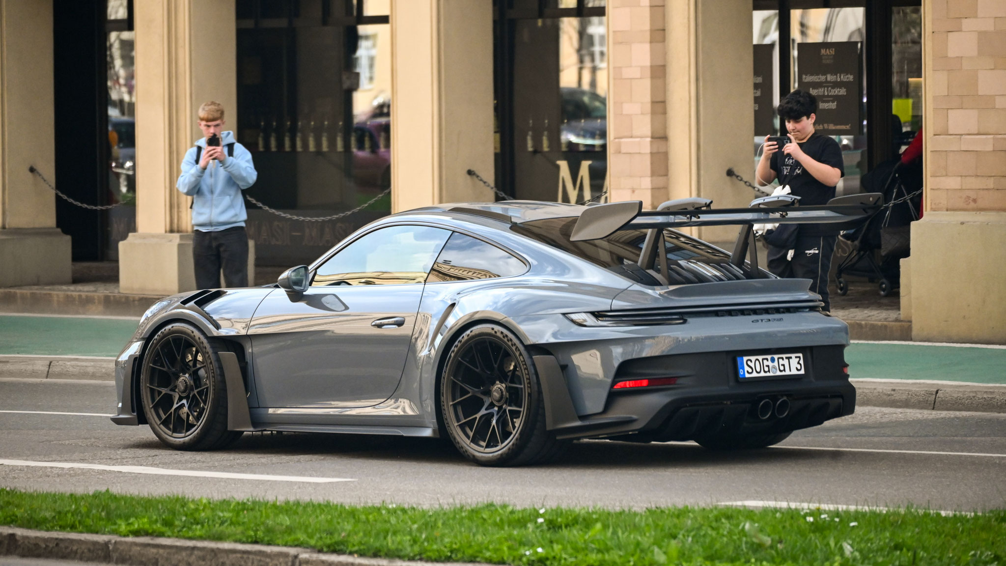 Porsche 992 GT3 RS - SOG-GT3