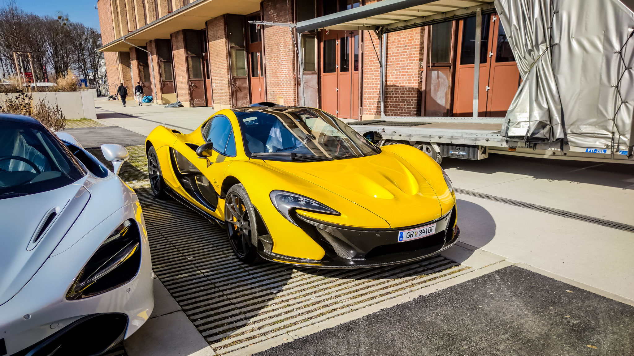 McLaren P1 - GR-341DF (AUT)