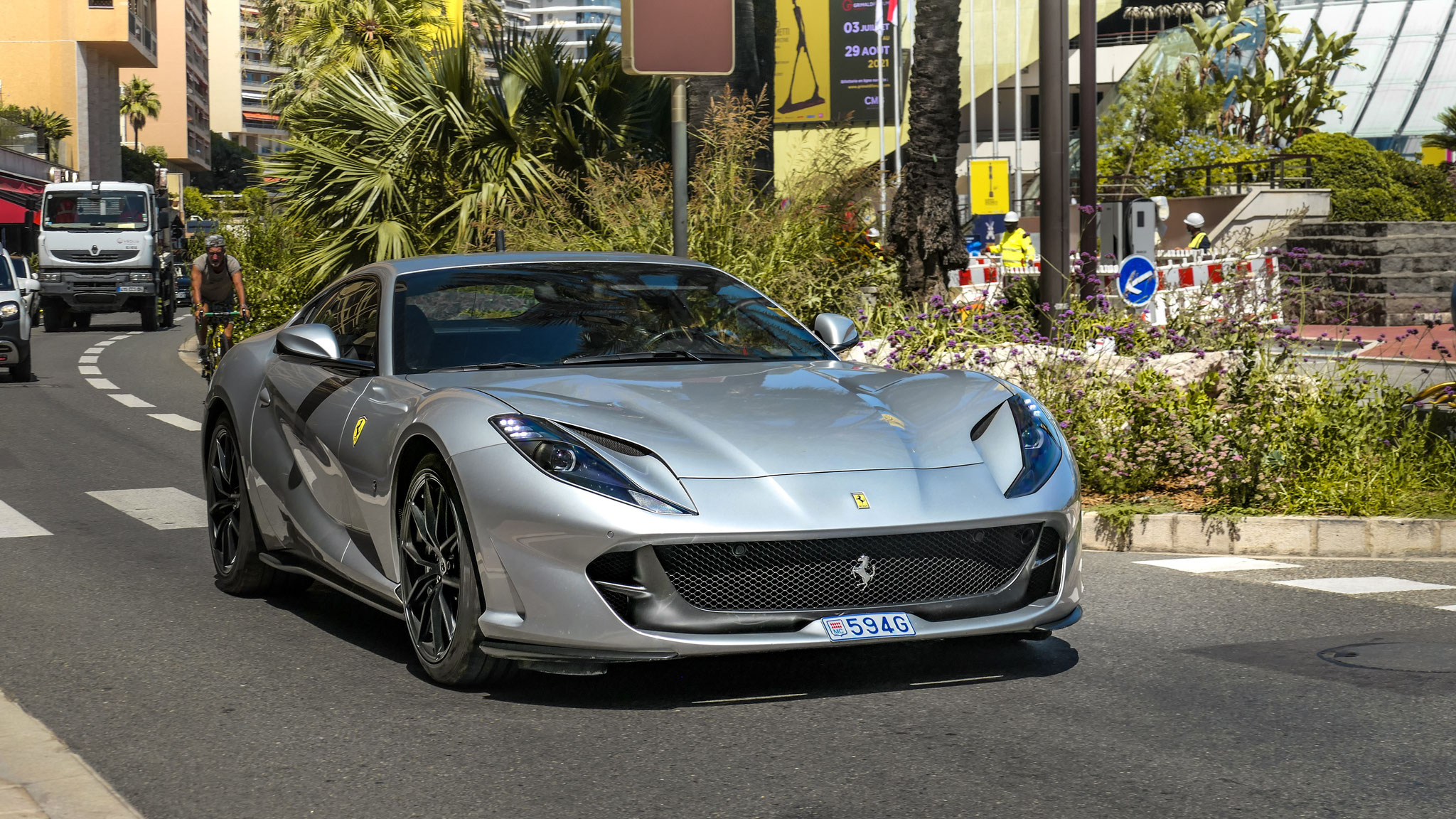 Ferrari 812 Superfast - 594G (MC)