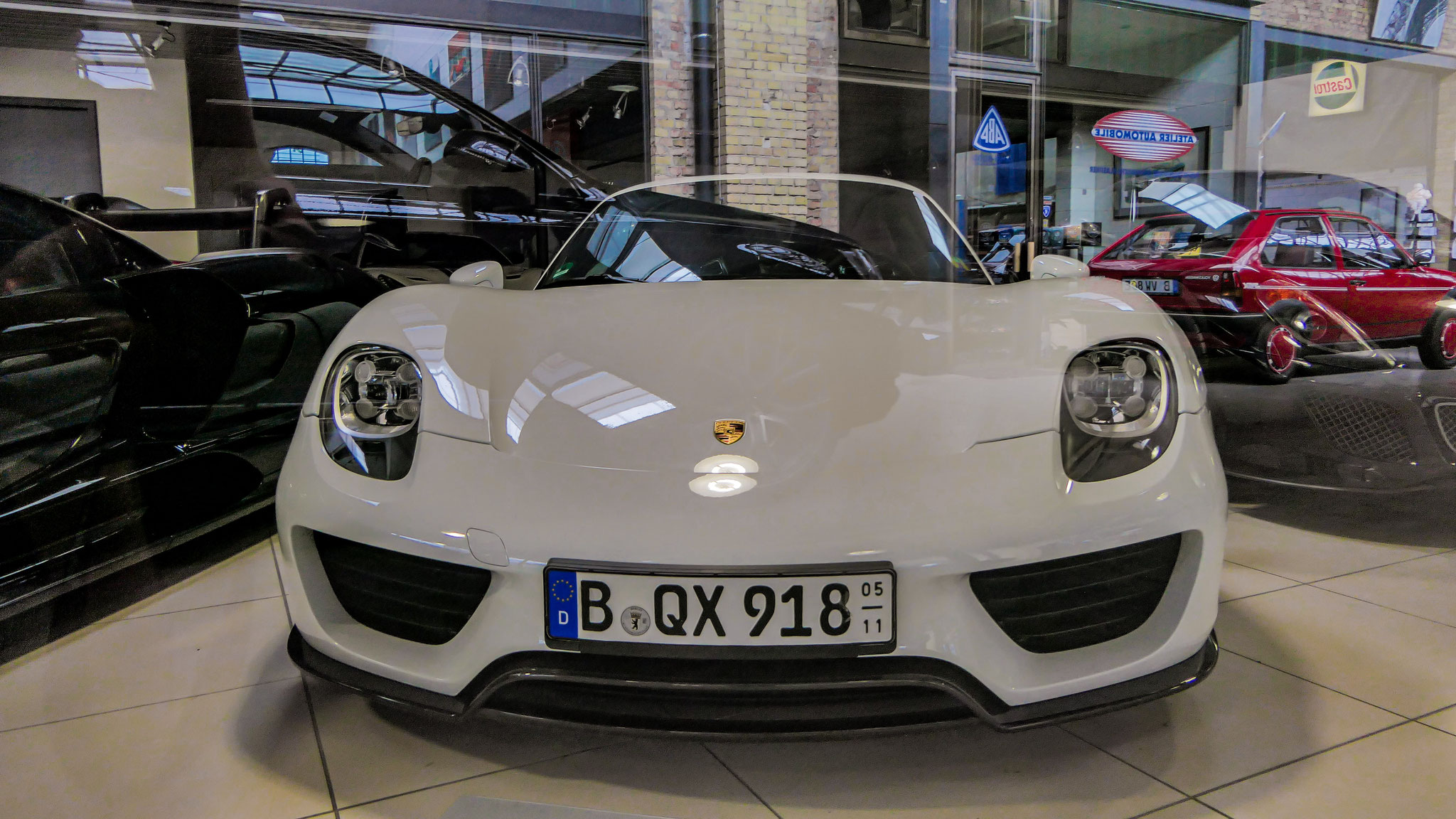 Porsche 918 Spyder - B-QX918
