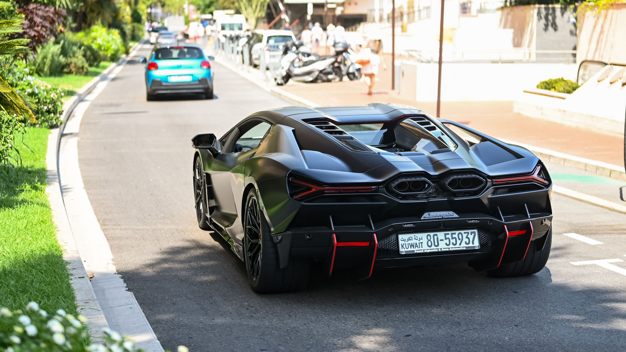 Lamboghini Revuelto - 8055937 (KWT)