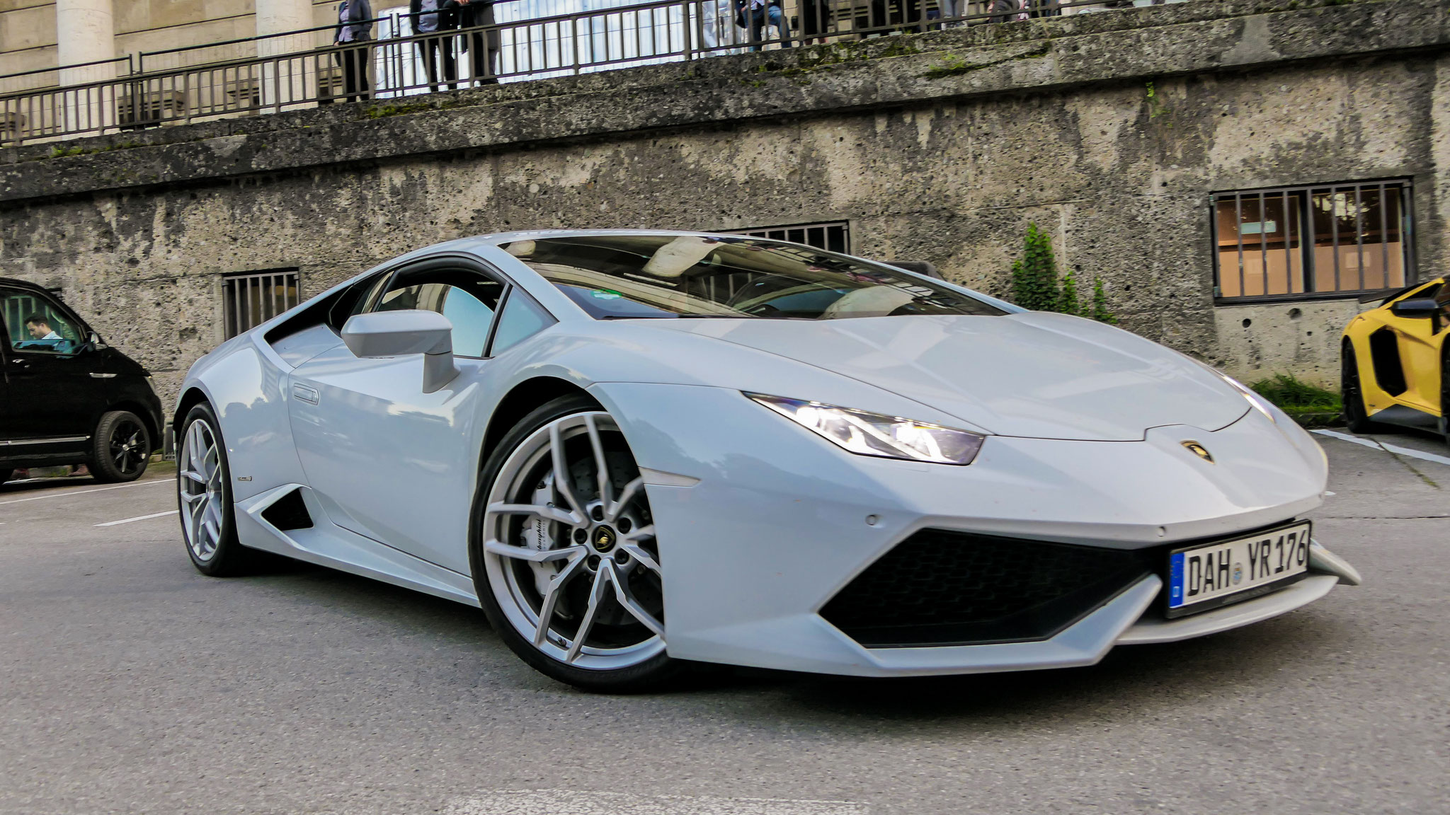 Lamborghini Huracan - DAH-YR176