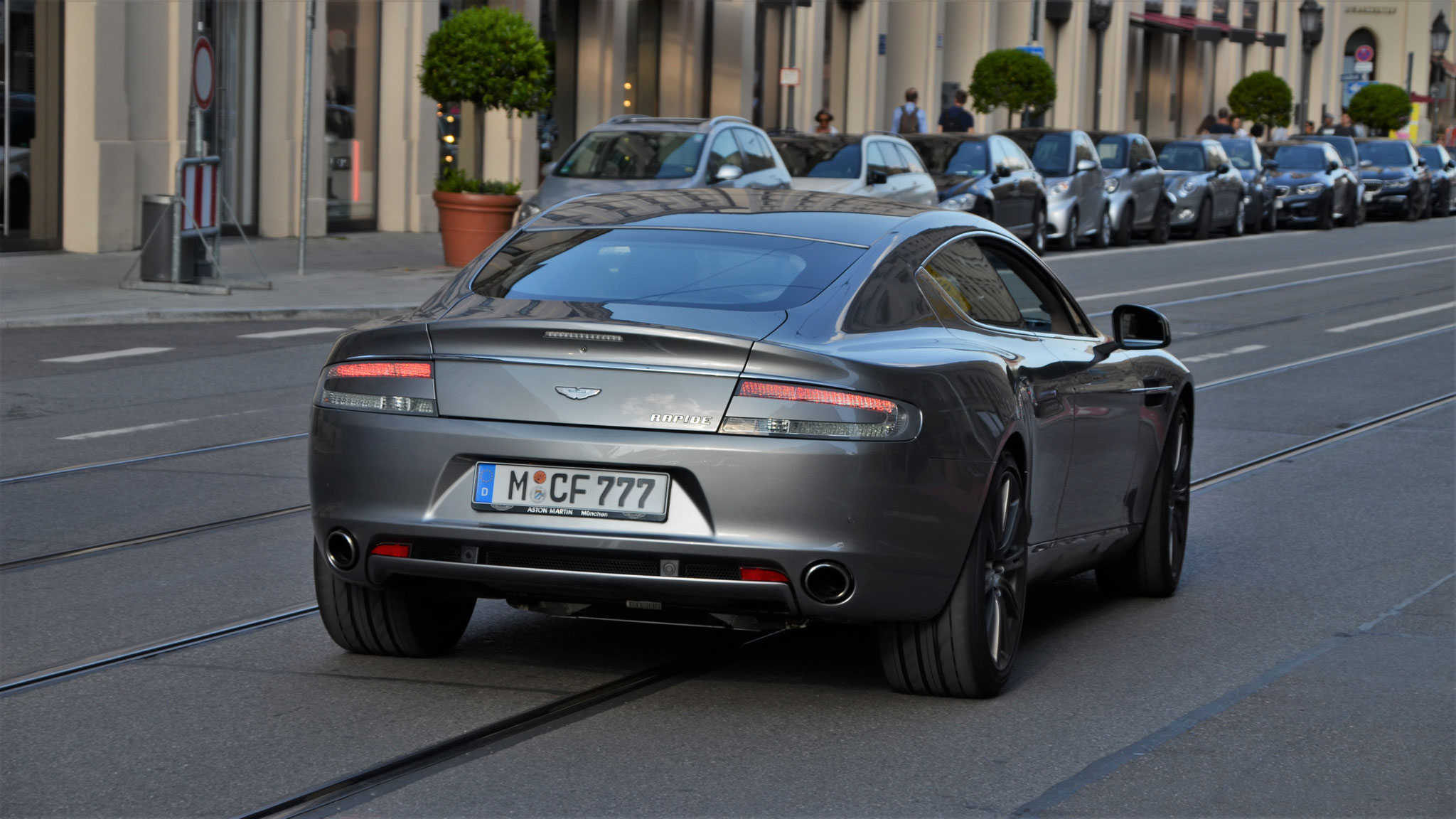 Aston Martin Rapide - M-CF777